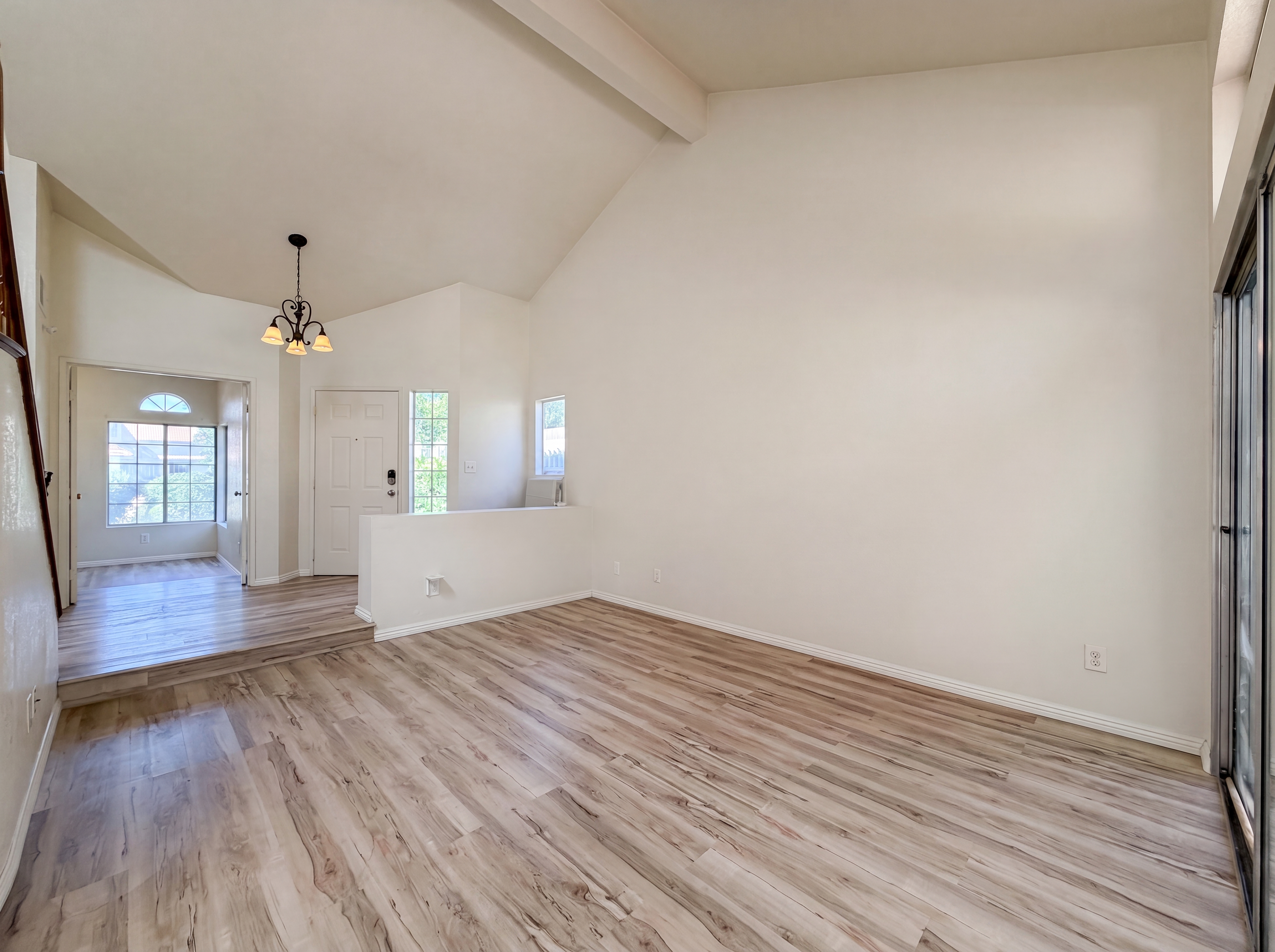 Photo 8 of 32 of 1138 Encantadora Ln, Lancaster, CA