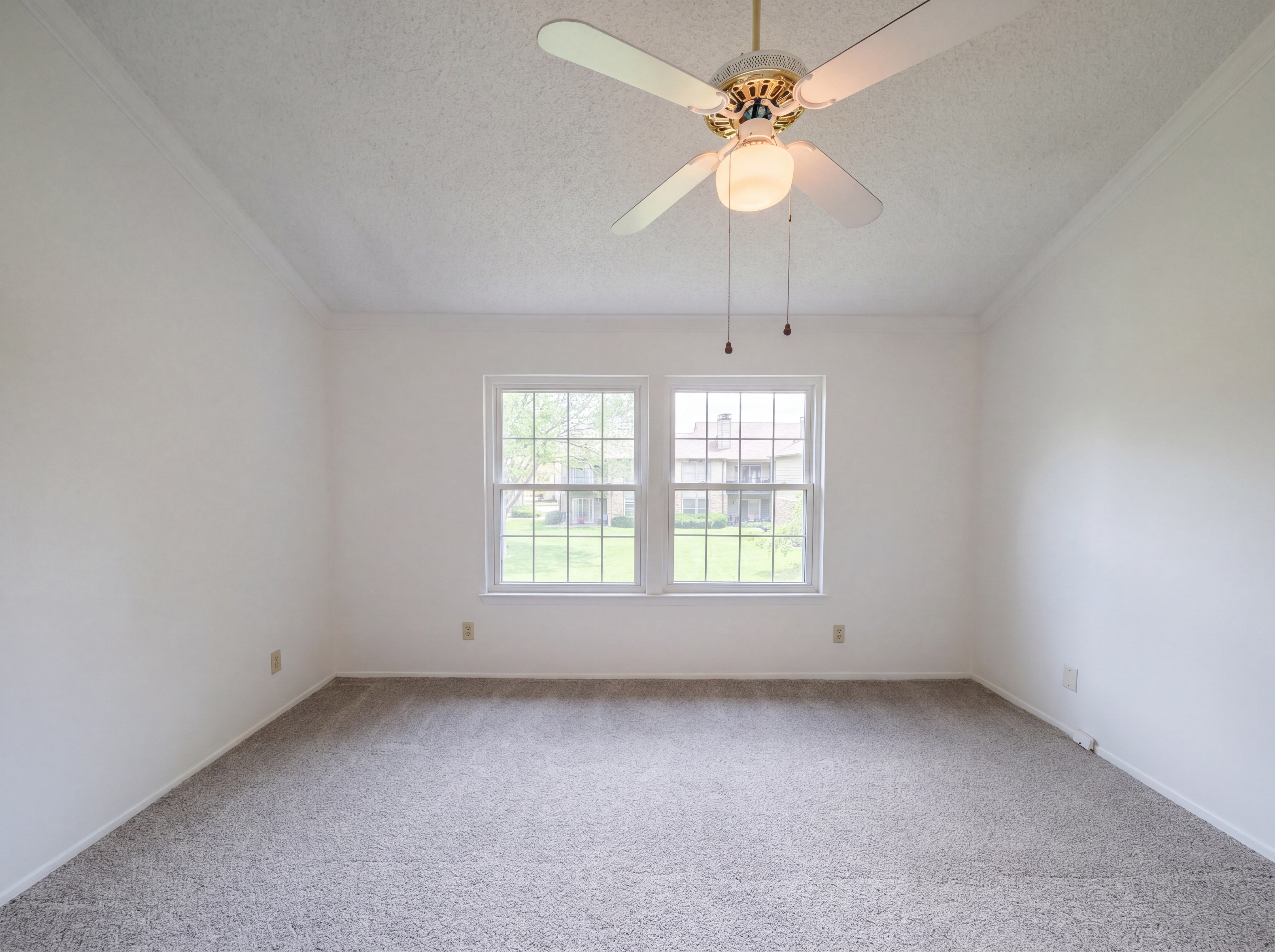Photo 6 of 36 of 5300 Keller Springs Rd, Dallas, TX