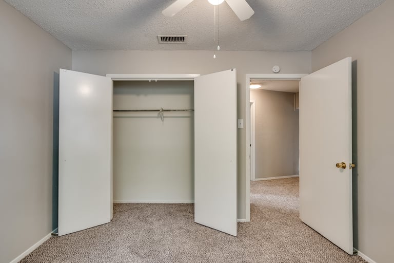 Photo 19 of 26 - 1826 Caldwell Dr, Garland, TX 75041