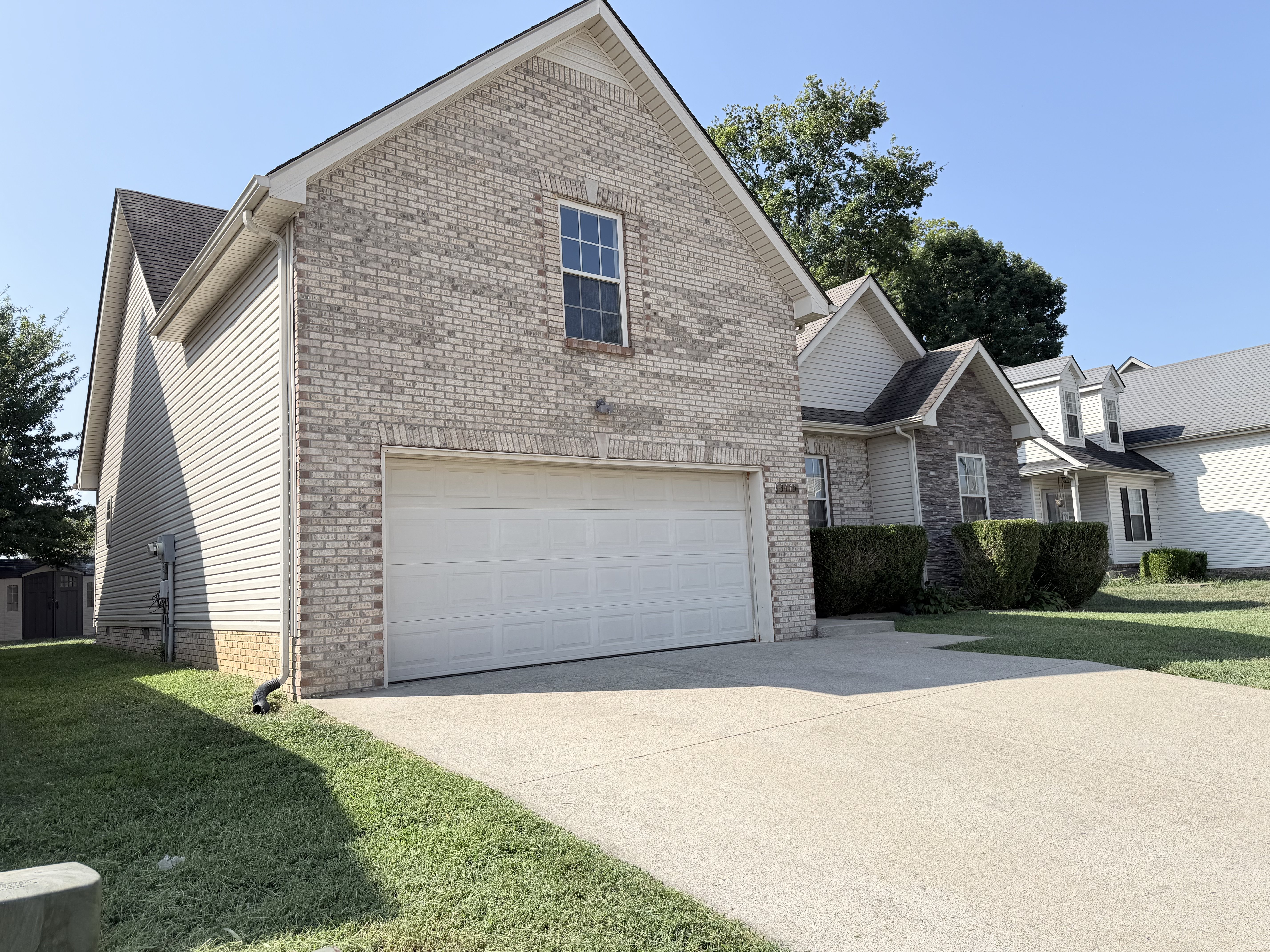 Photo 24 of 27 of 3475 Melrose Dr, Clarksville, TN