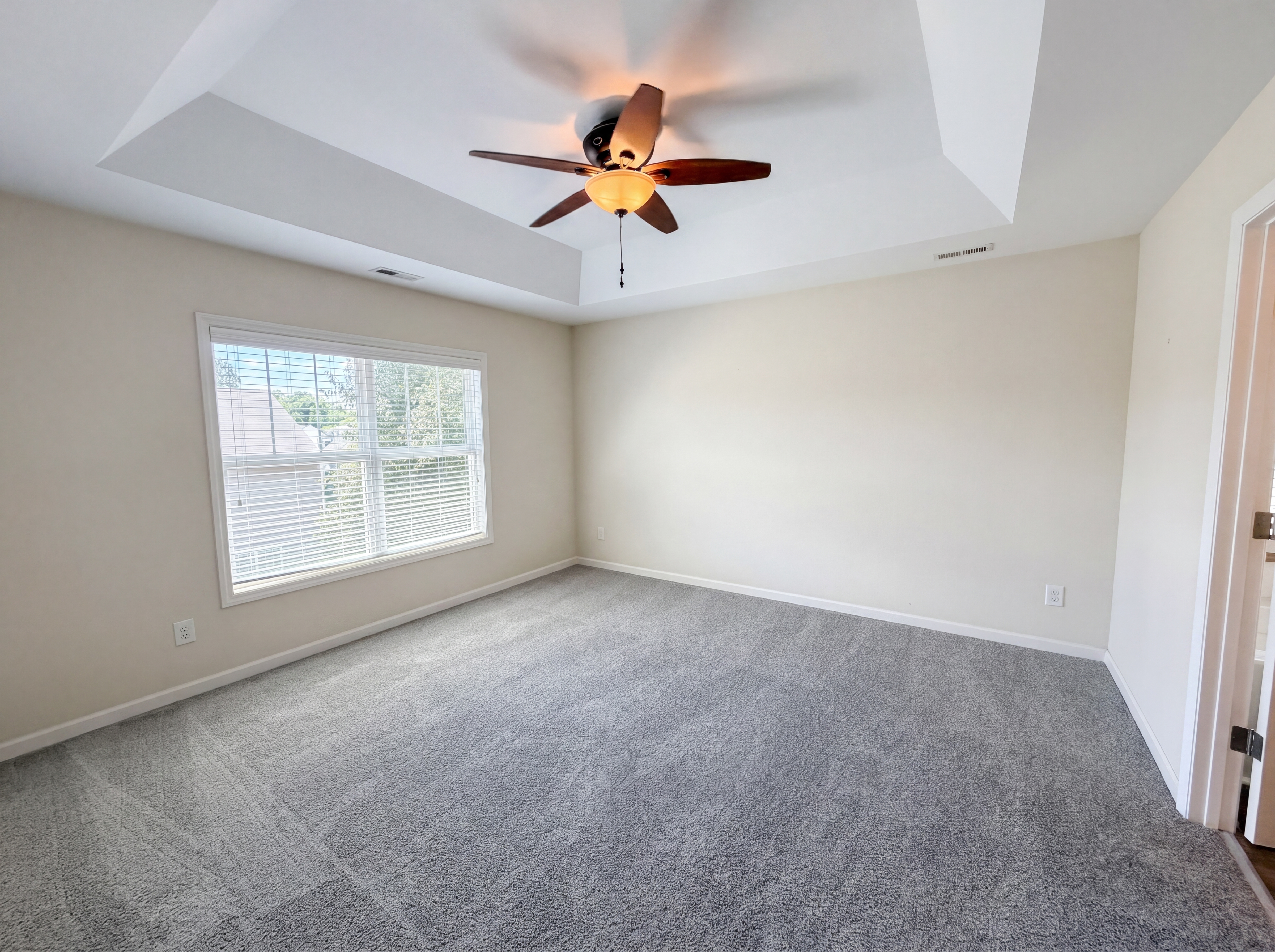 Photo 12 of 17 of 1305 Silver Dr, Mebane, NC