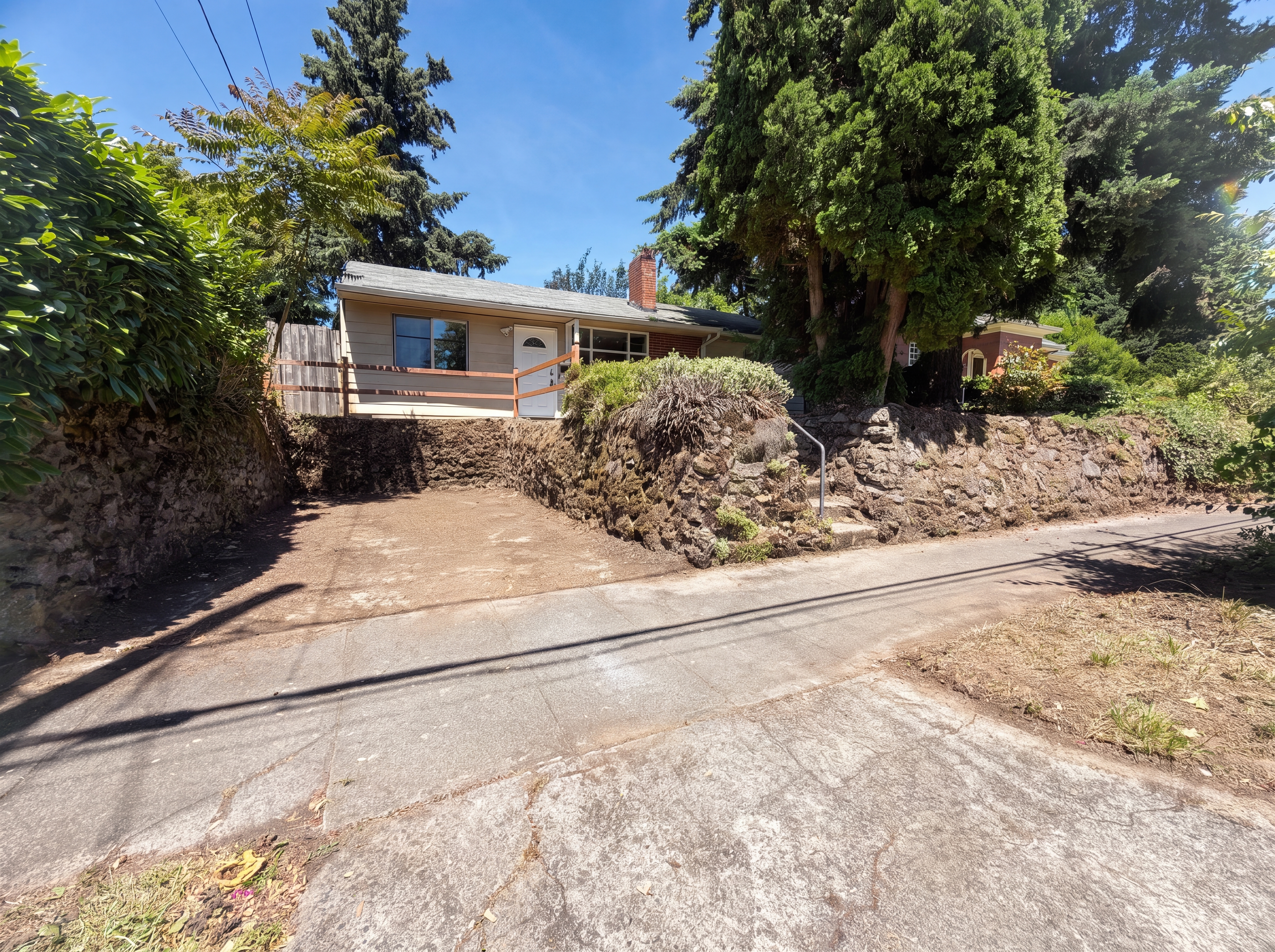 Photo 14 of 16 of 4219 SE Ellis St, Portland, OR