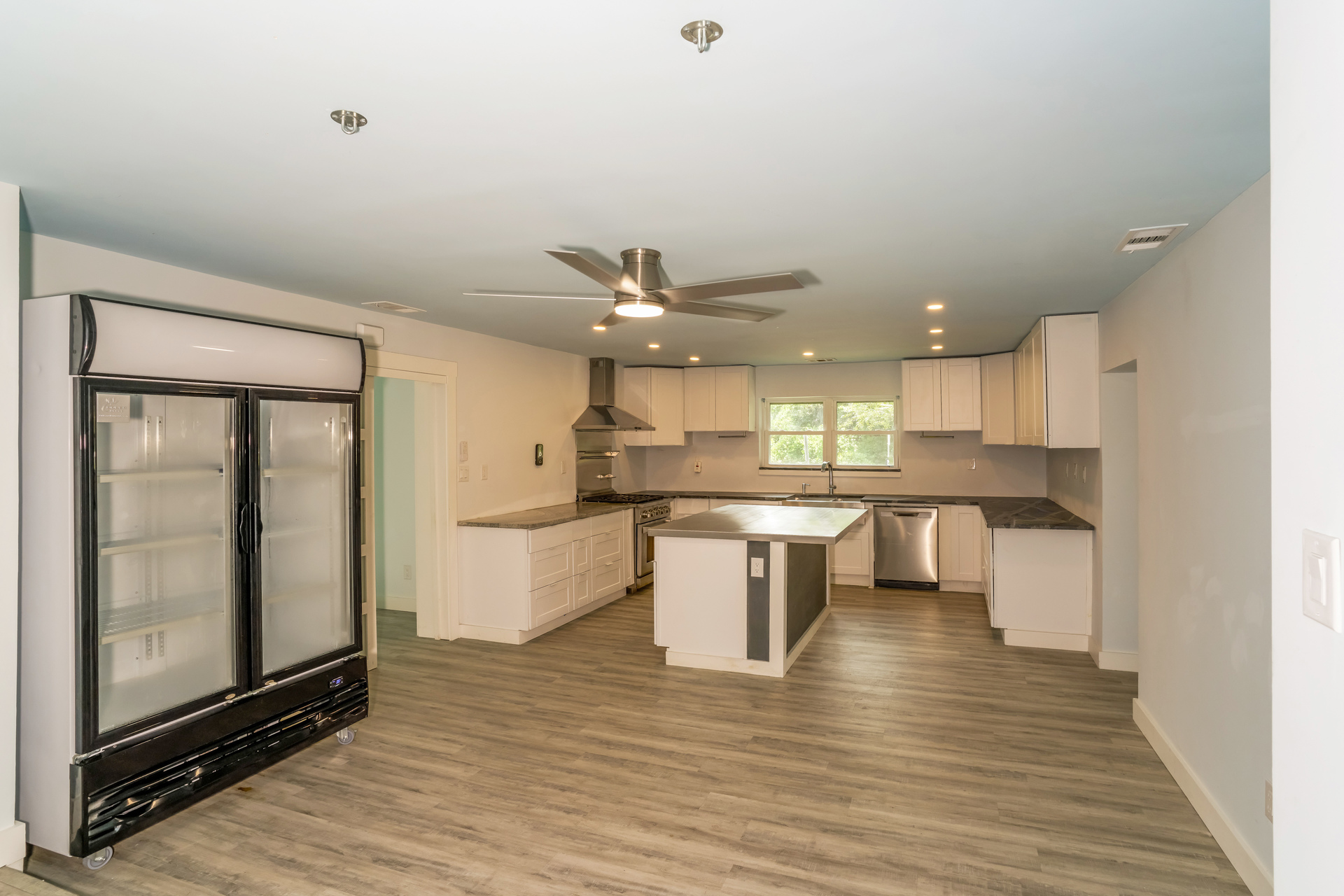 Photo 7 of 22 of 5213 Dillon Ave, Savannah, GA
