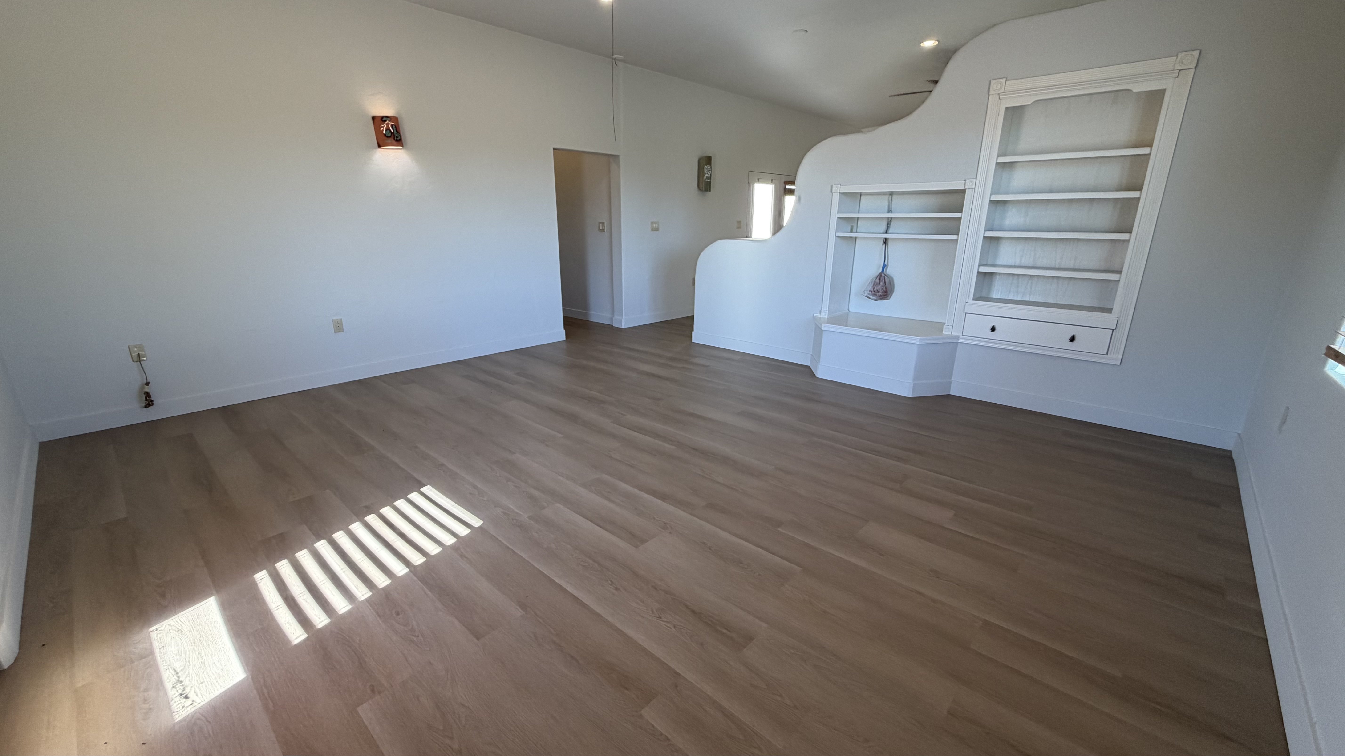 Photo 8 of 66 of 51340 W Iver Rd, Aguila, AZ