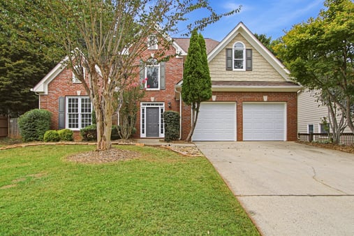 Photo 1 of 30 of 500 Camber Woods Dr, Roswell, GA