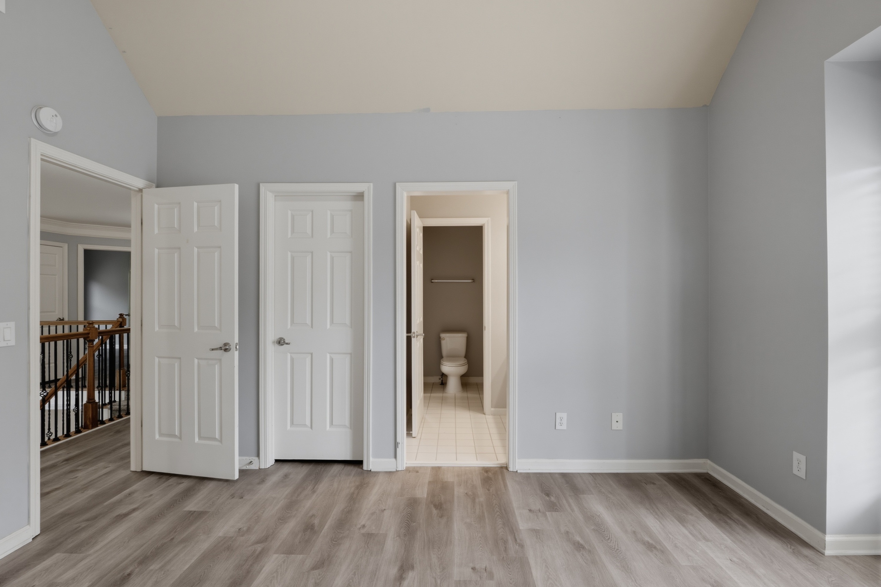 Photo 25 of 51 of 4530 Oak Brook Dr SE, Smyrna, GA