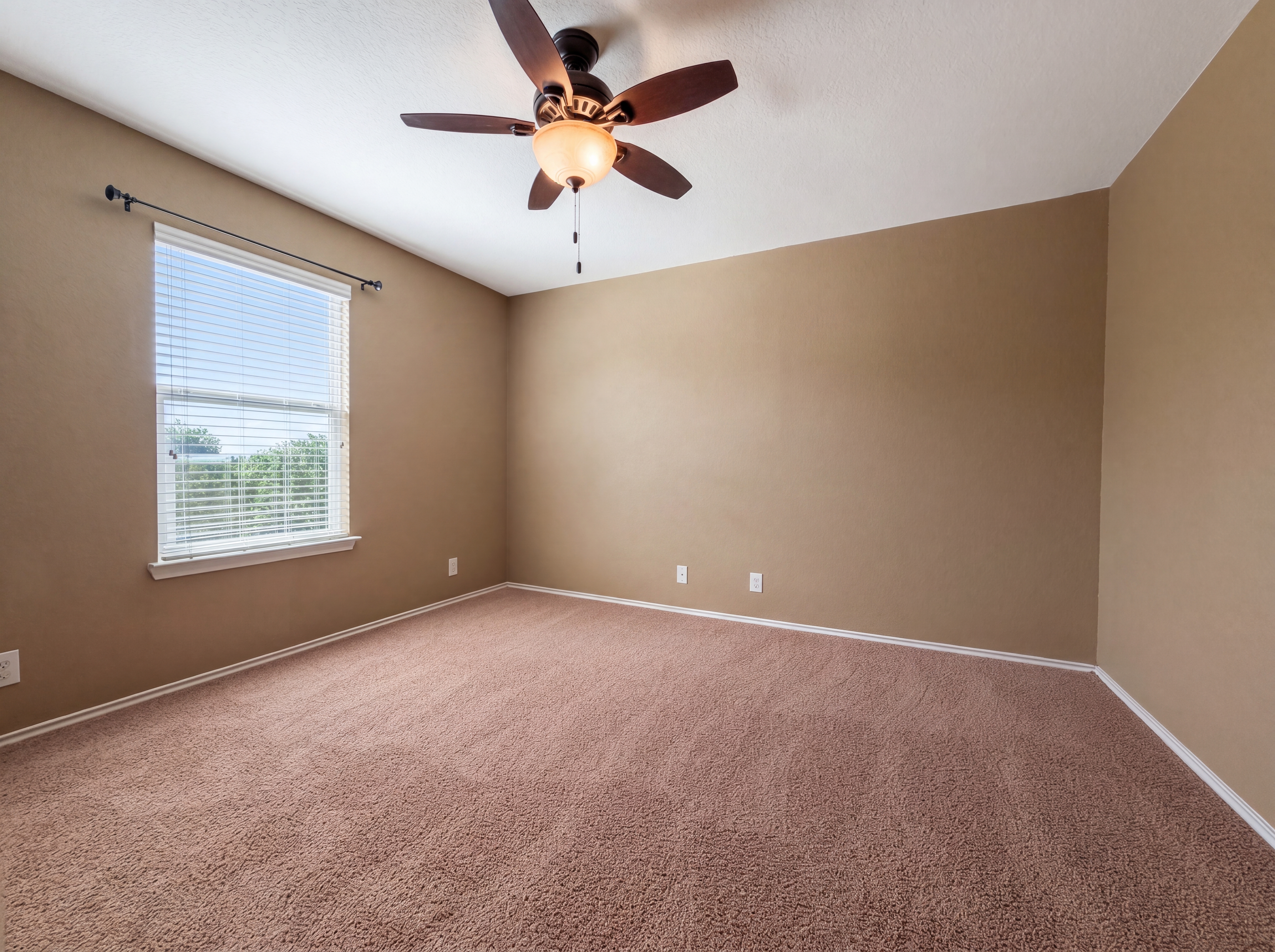 Photo 11 of 22 of 5002 Whisper Cv, Schertz, TX
