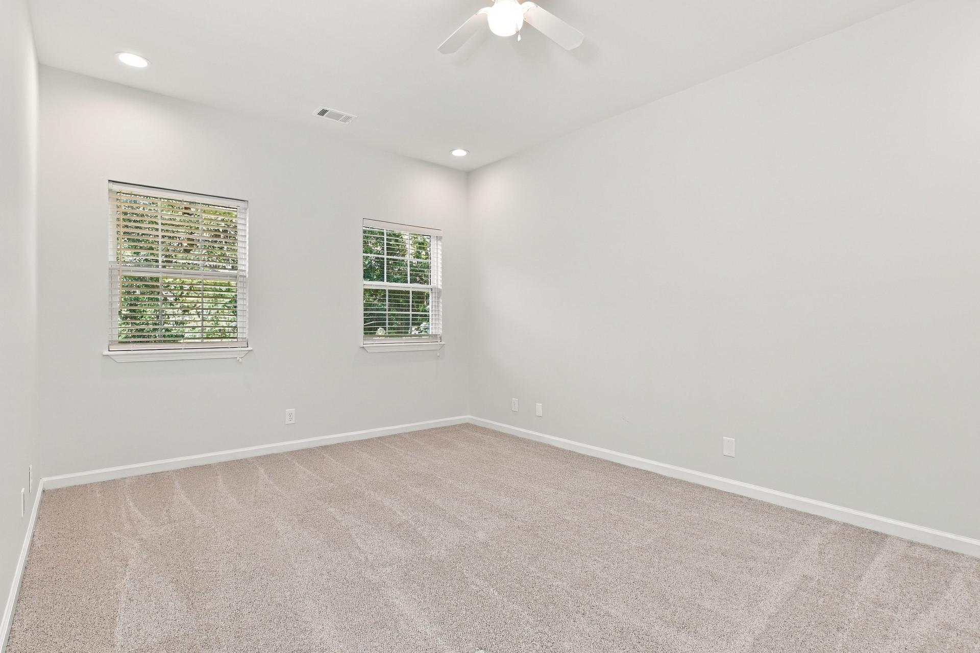 Photo 4 of 37 of 401 Terrell St, Warner Robins, GA