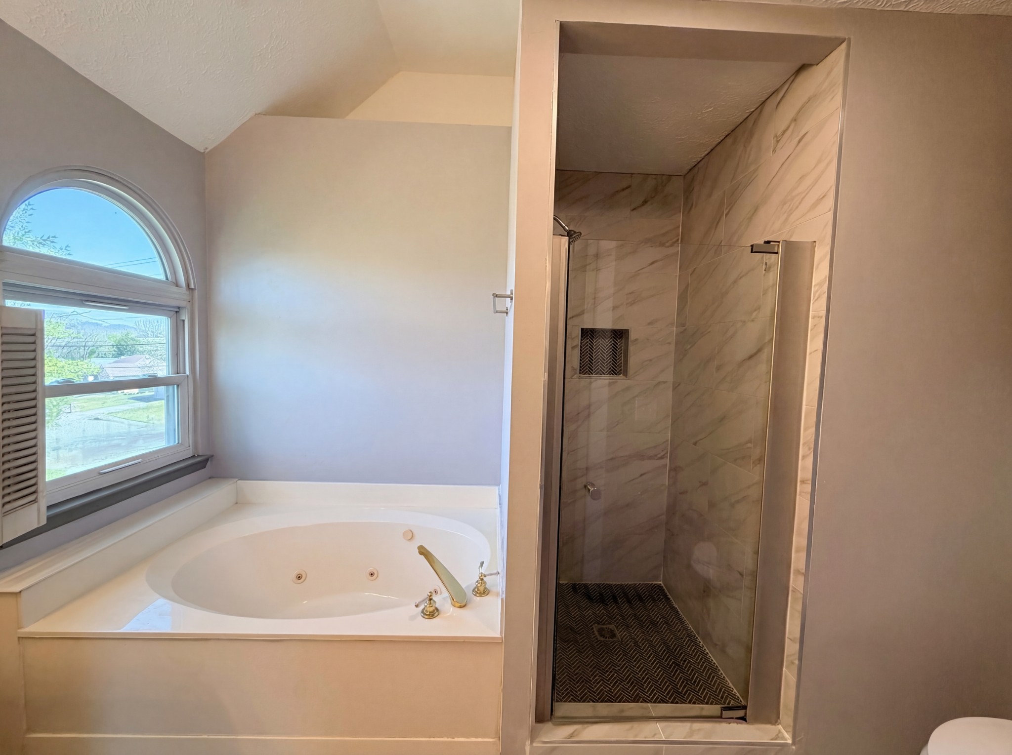 Photo 9 of 21 of 2976 Claymille Blvd, Nashville, TN