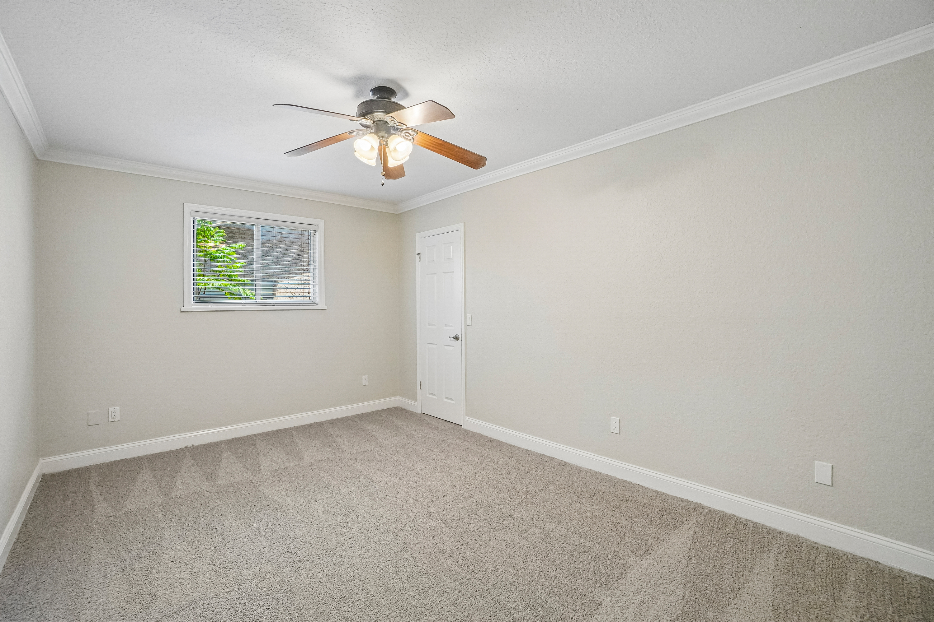 Photo 11 of 63 of 5609 Executive Dr, New Port Richey, FL