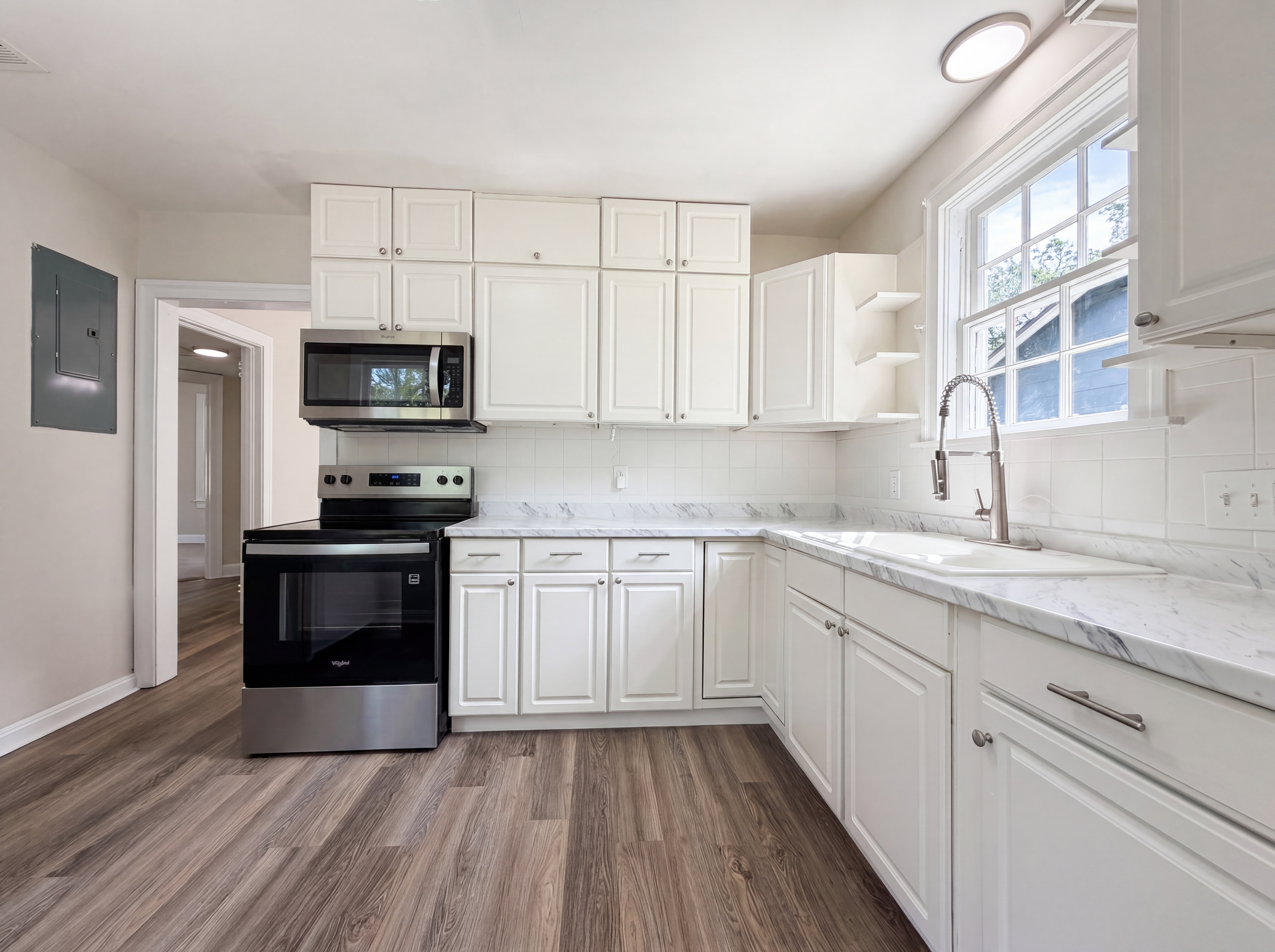 Photo 8 of 19 of 4034 Green St, Jacksonville, FL