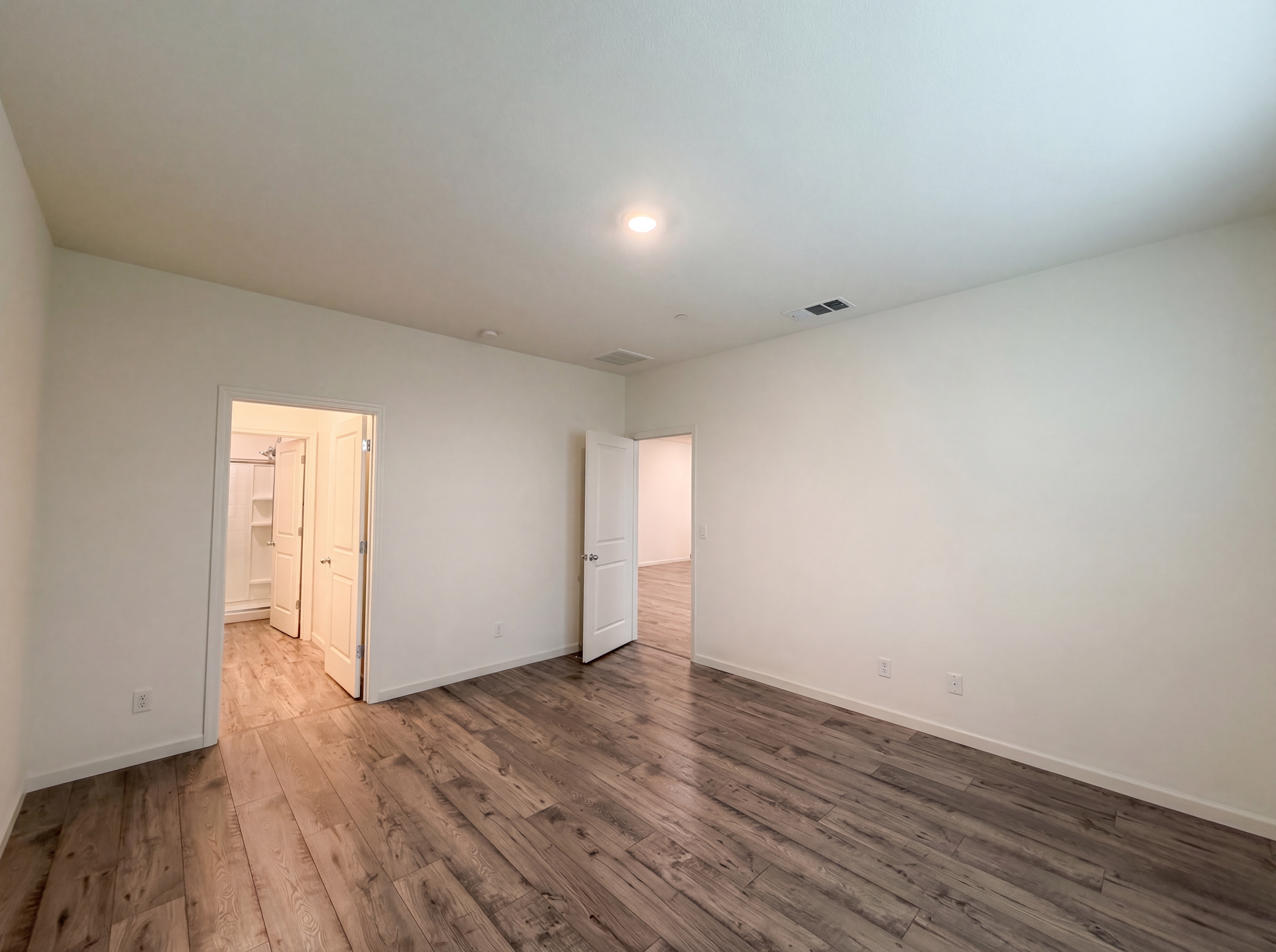 Photo 22 of 31 of 15385 Trolley St, Lathrop, CA