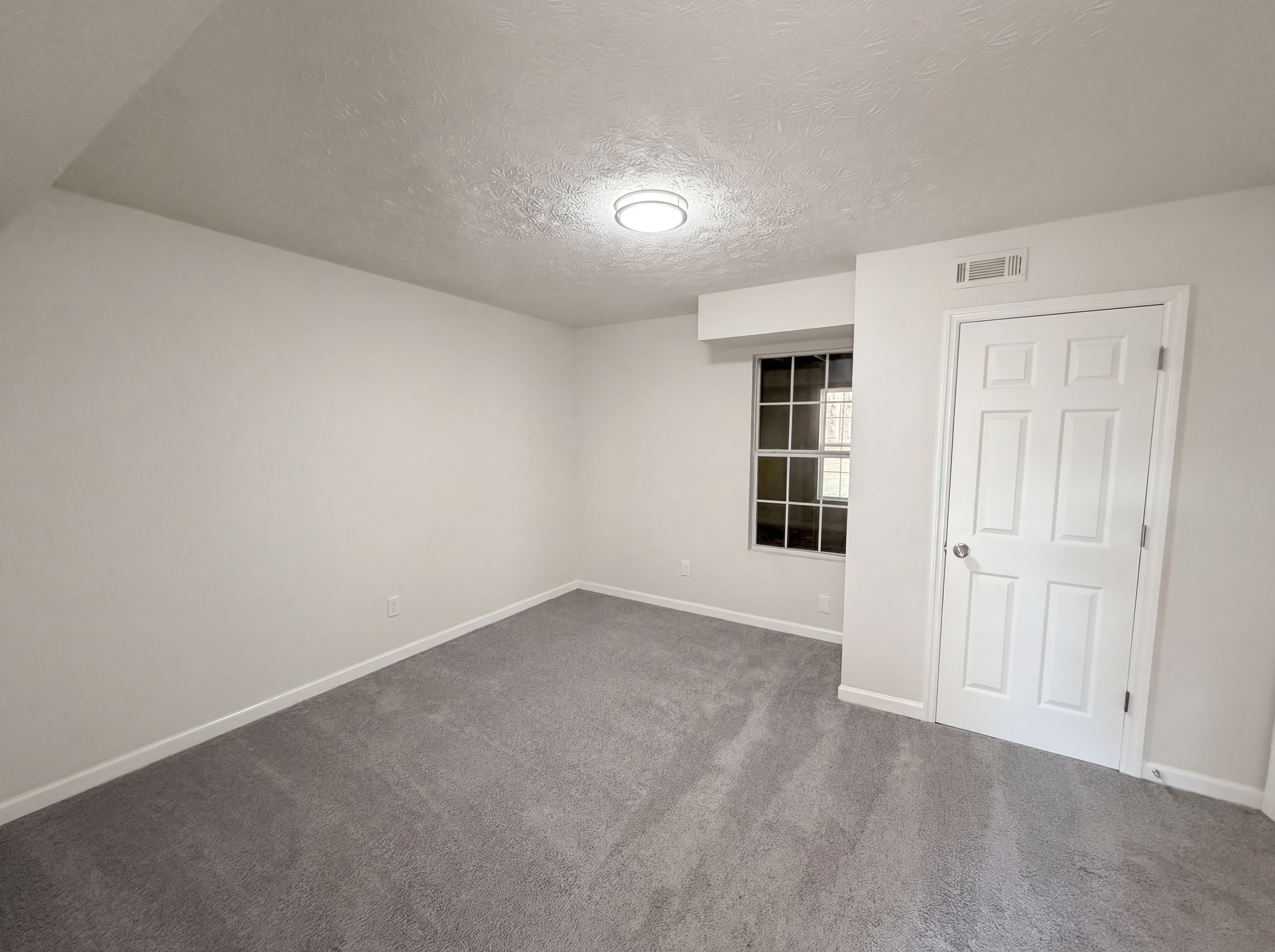 Photo 17 of 23 of 416 Busby Ln, Winder, GA
