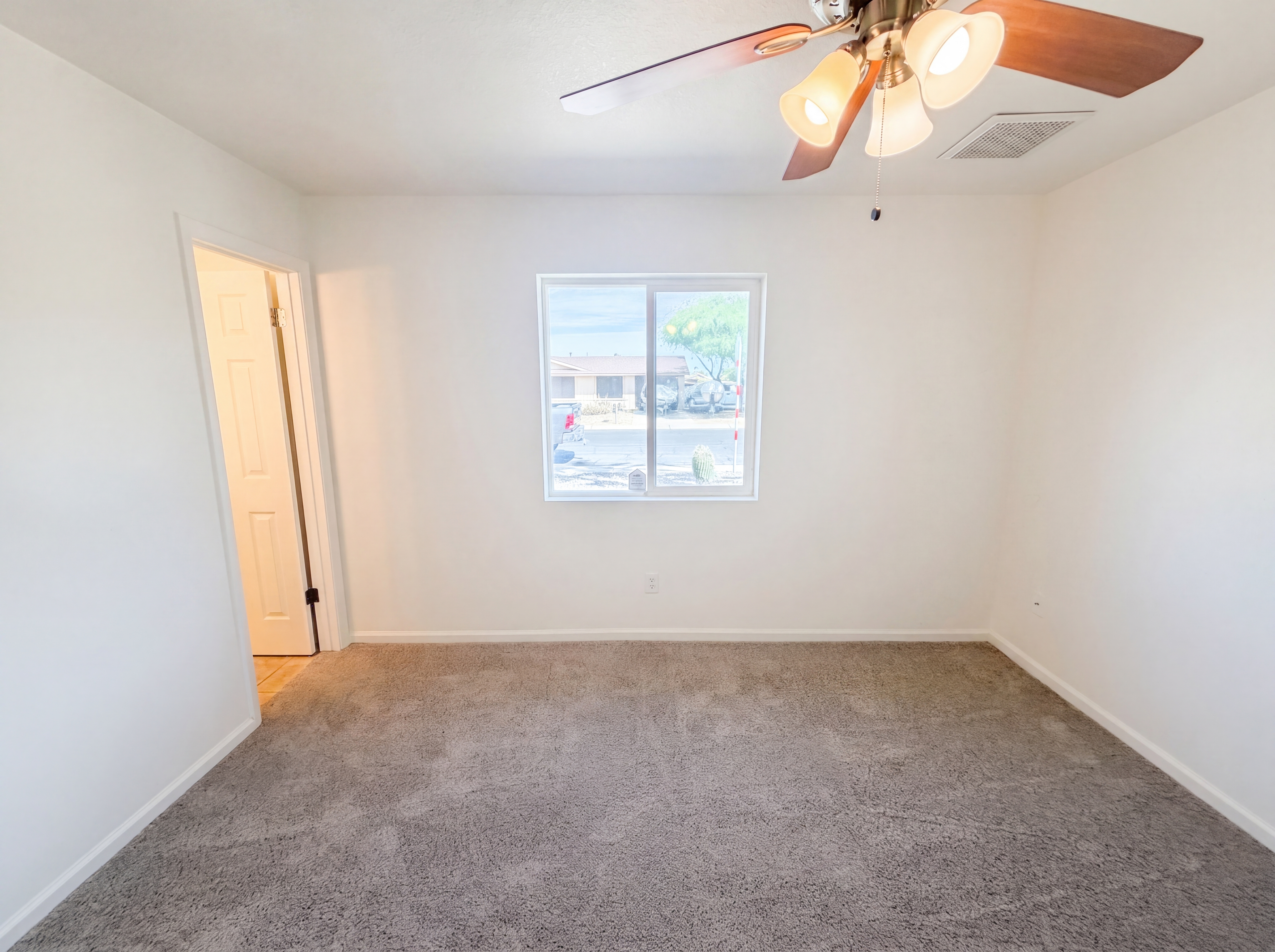 Photo 14 of 20 of 17457 N 14th Ave, Phoenix, AZ
