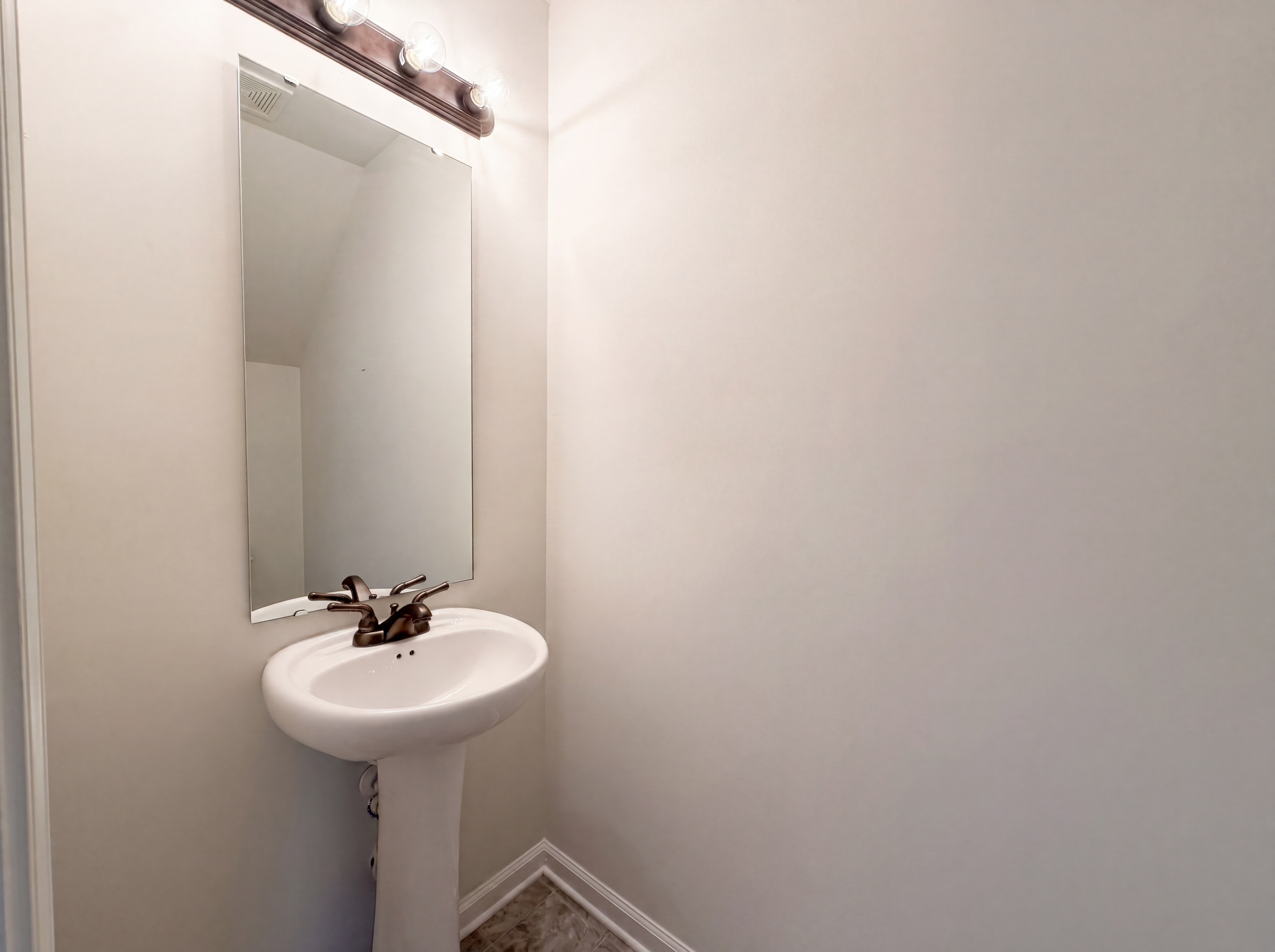 Photo 15 of 24 of 1050 Rabon Pond Dr, Columbia, SC