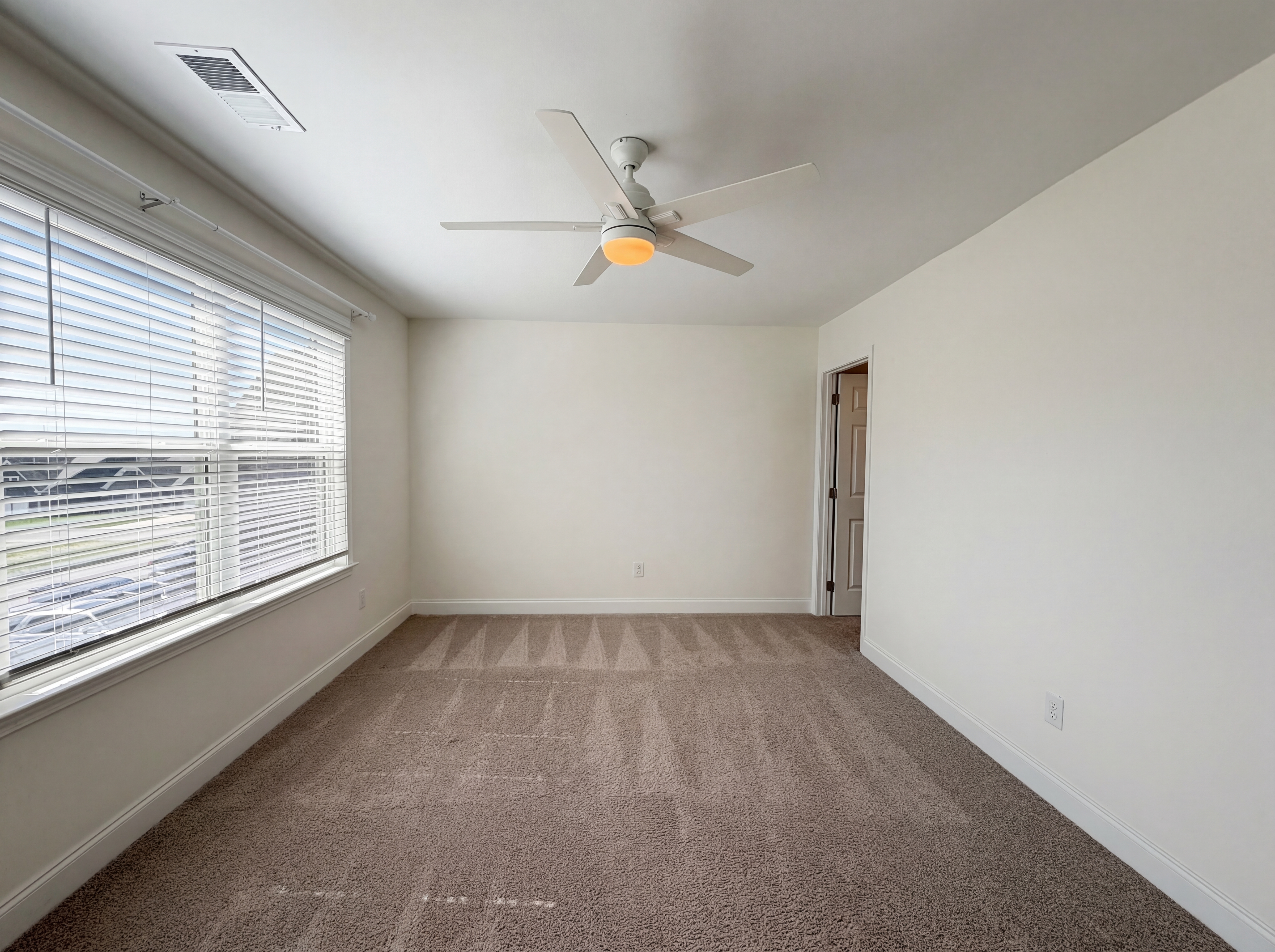 Photo 30 of 44 of 2714 Green Ash Ln, Knoxville, TN