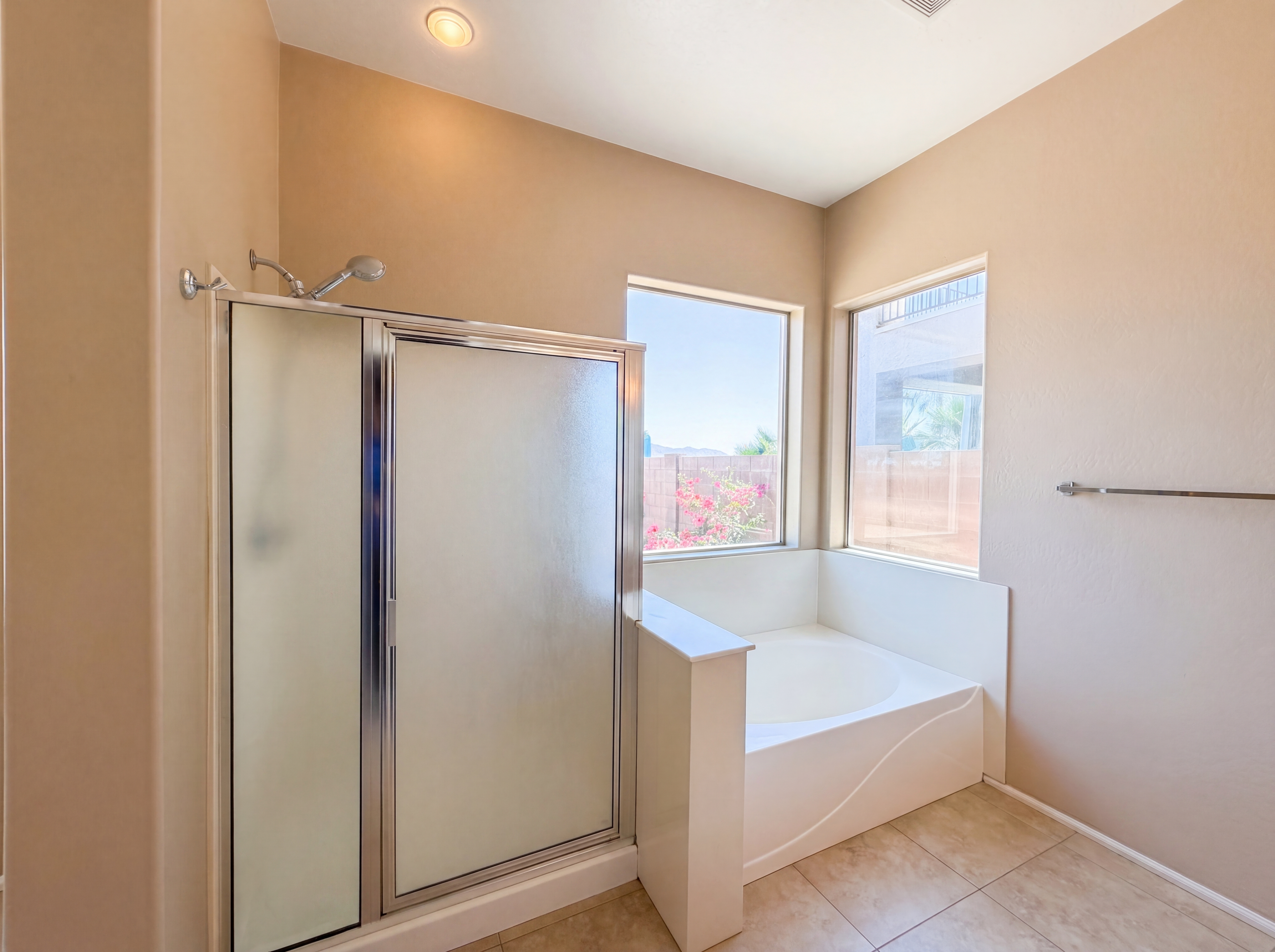 Photo 13 of 20 of 6223 S Cottonfields Ln, Laveen, AZ
