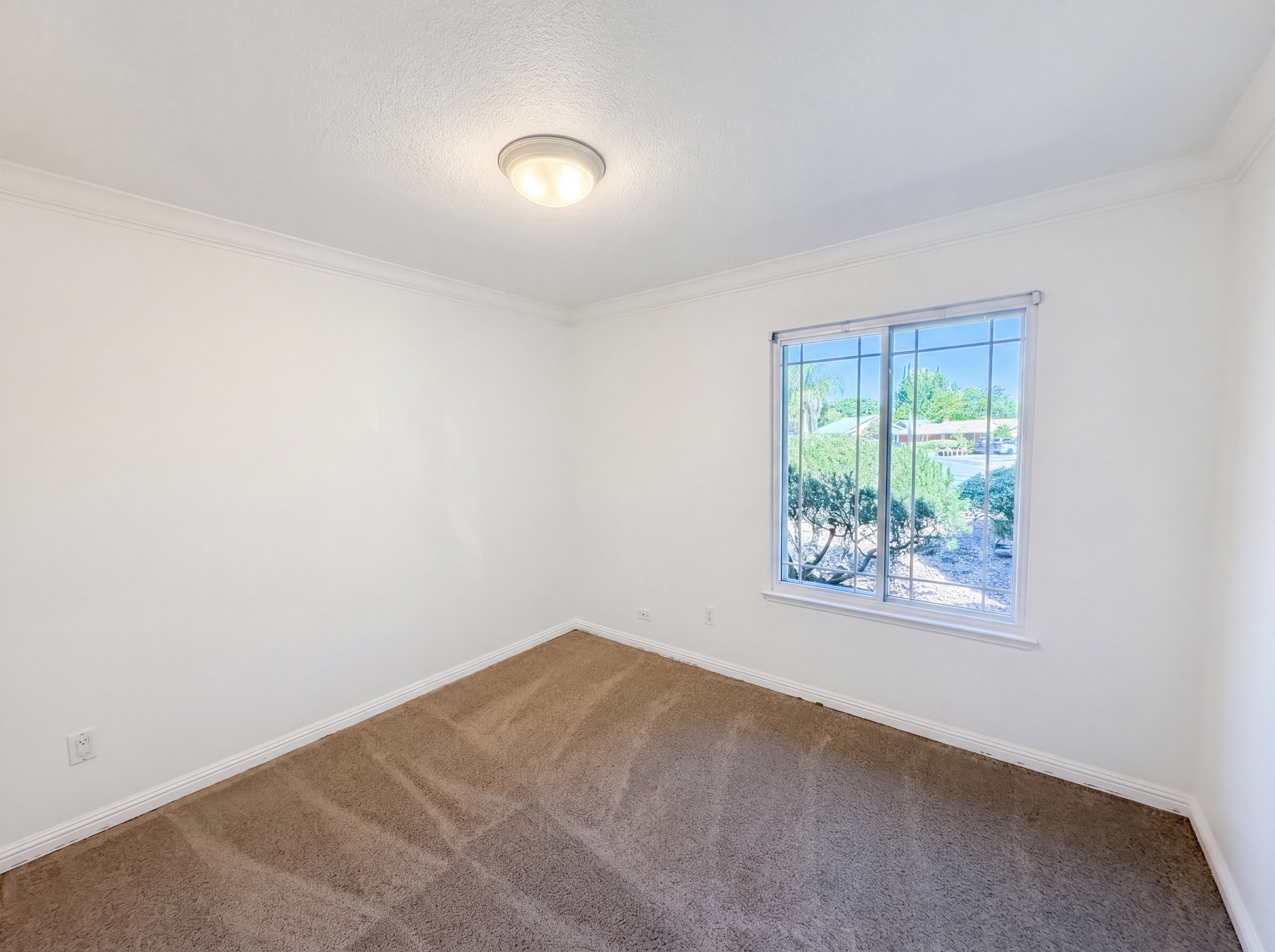 Photo 12 of 23 of 9534 Brakeman Ct, Sacramento, CA