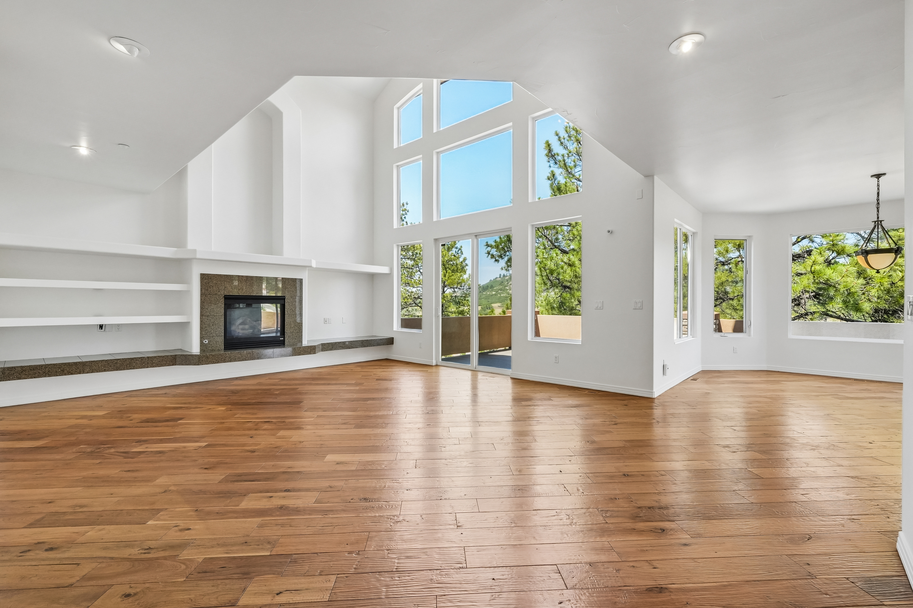 Photo 3 of 80 of 4730 Tierra Alta Dr, Castle Rock, CO