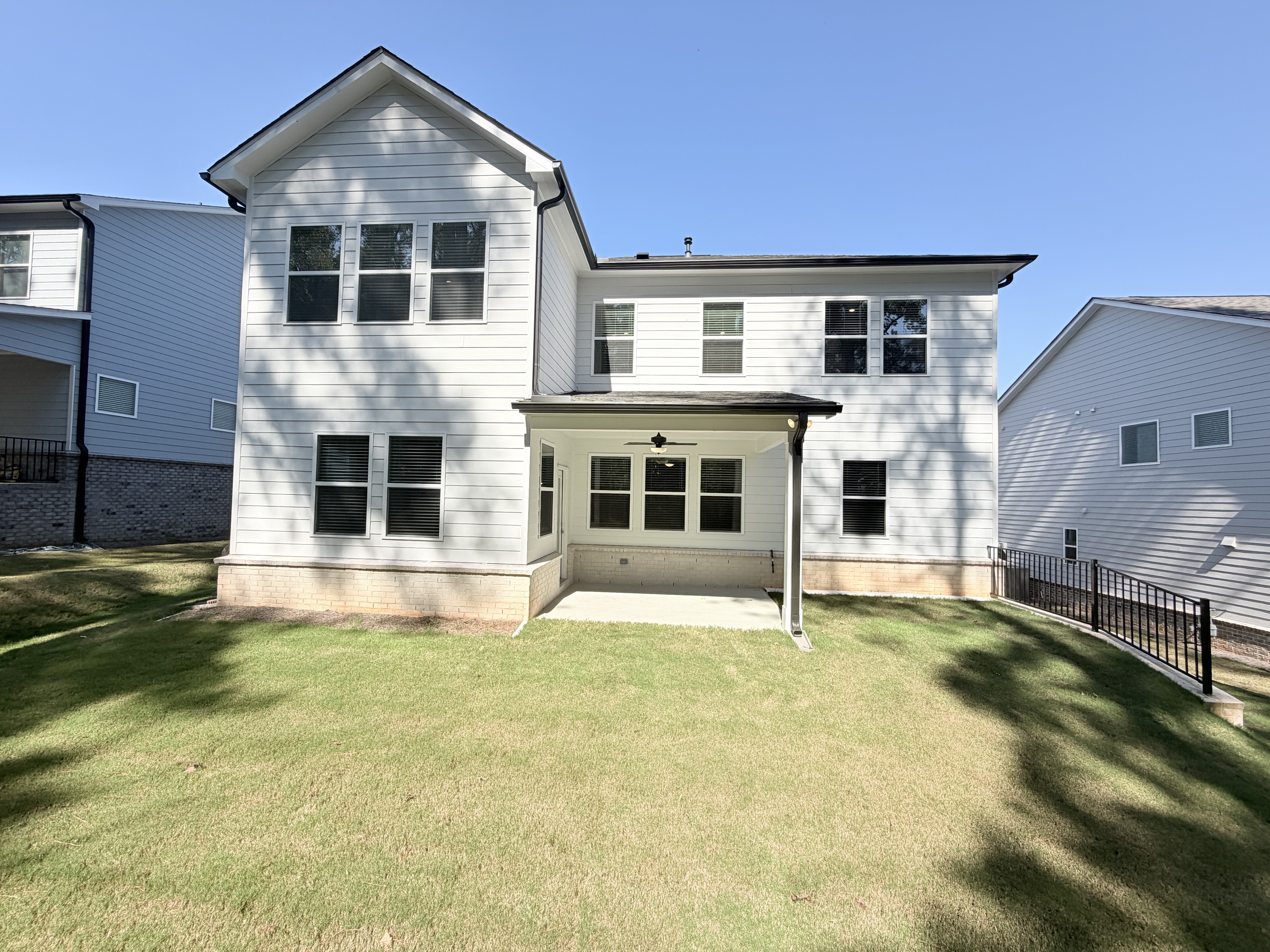 Photo 5 of 24 of 3219 Shirecrest Ln, Dacula, GA
