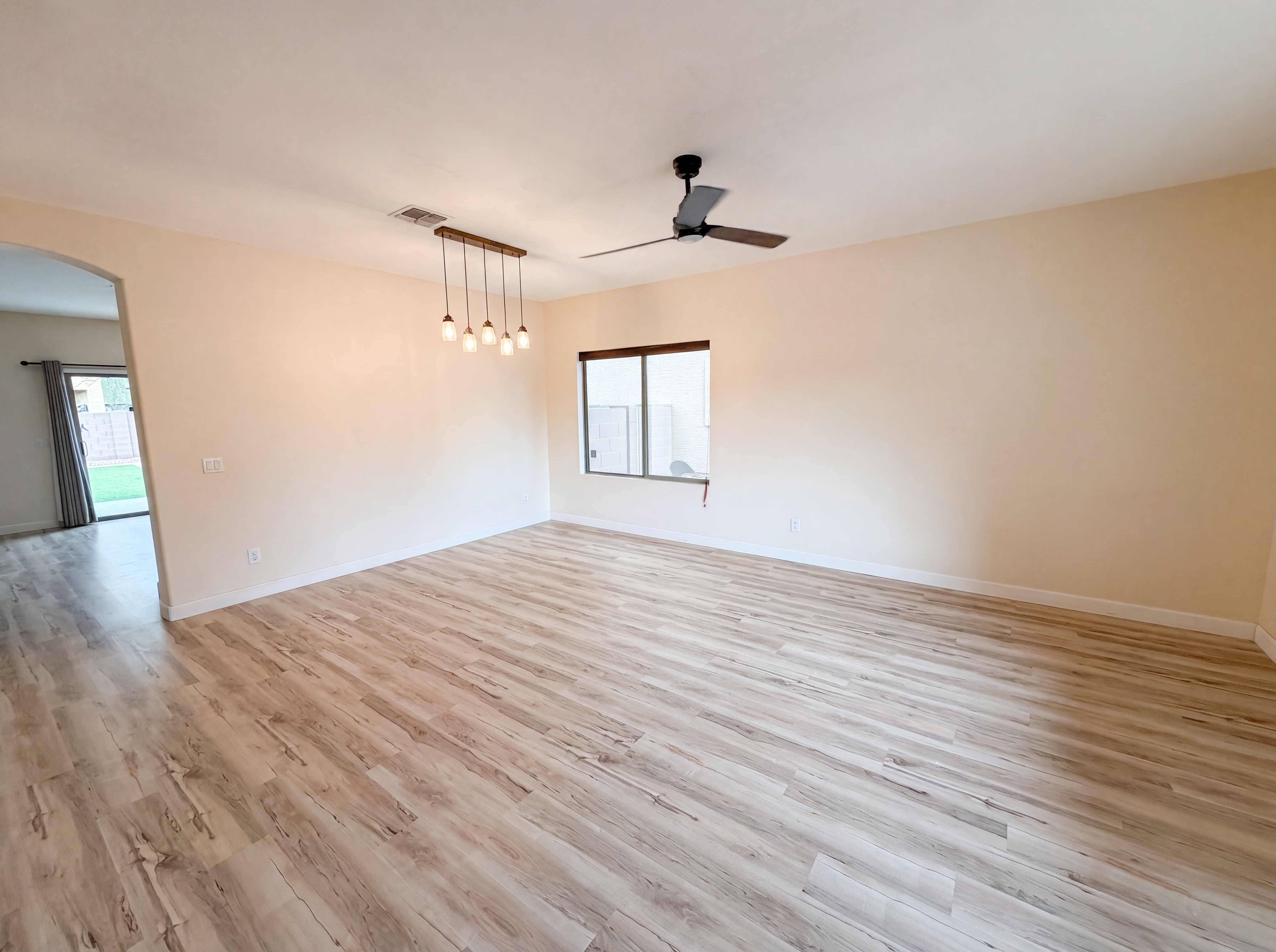 Photo 3 of 35 of 6620 S 48th Ln, Laveen, AZ