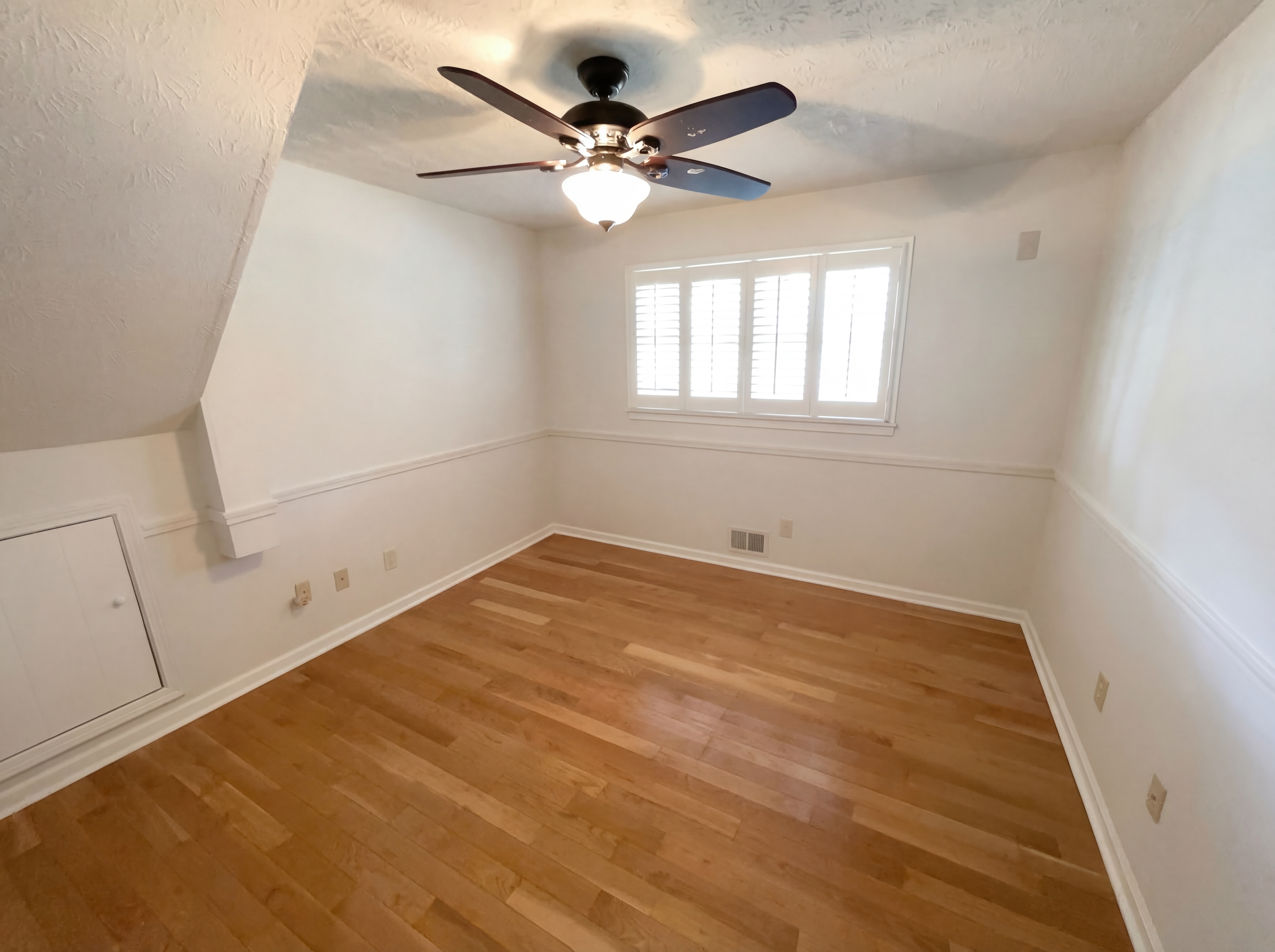 Photo 13 of 25 of 4028 Nations Dr, Douglasville, GA
