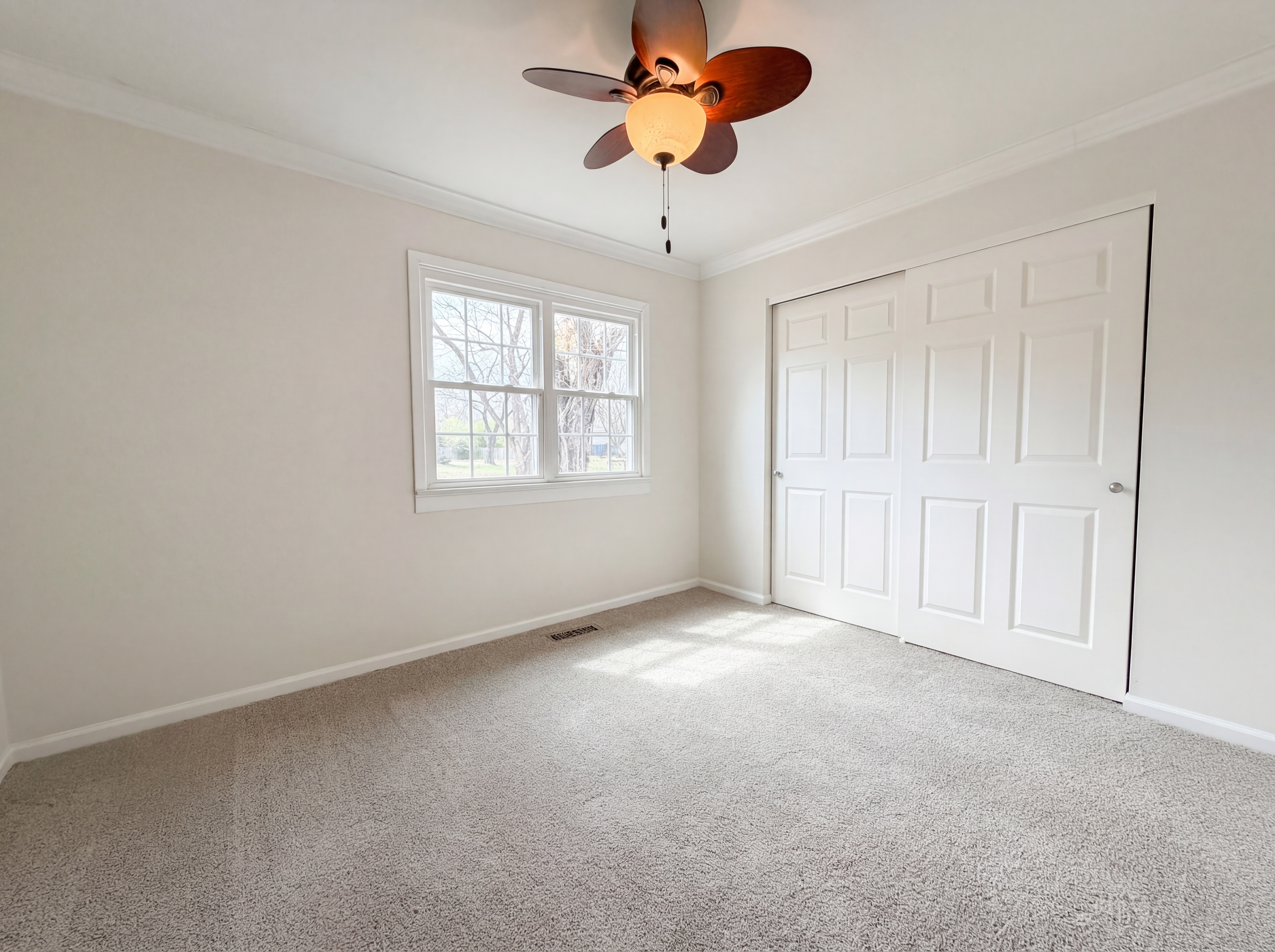 Photo 12 of 23 of 3325 Steed Dr, Florissant, MO