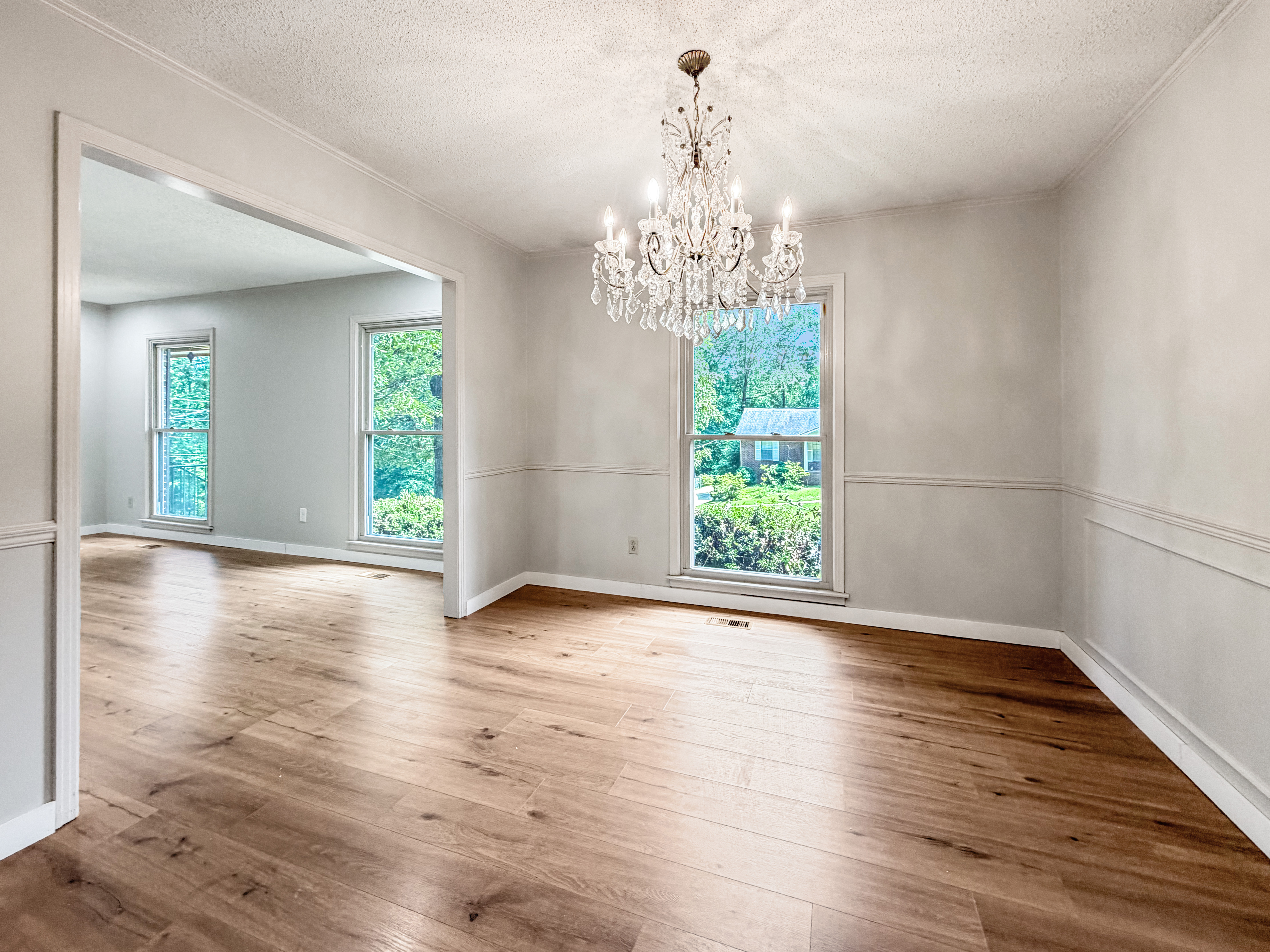 Photo 15 of 24 of 3495 Flintshire Dr, Hoover, AL