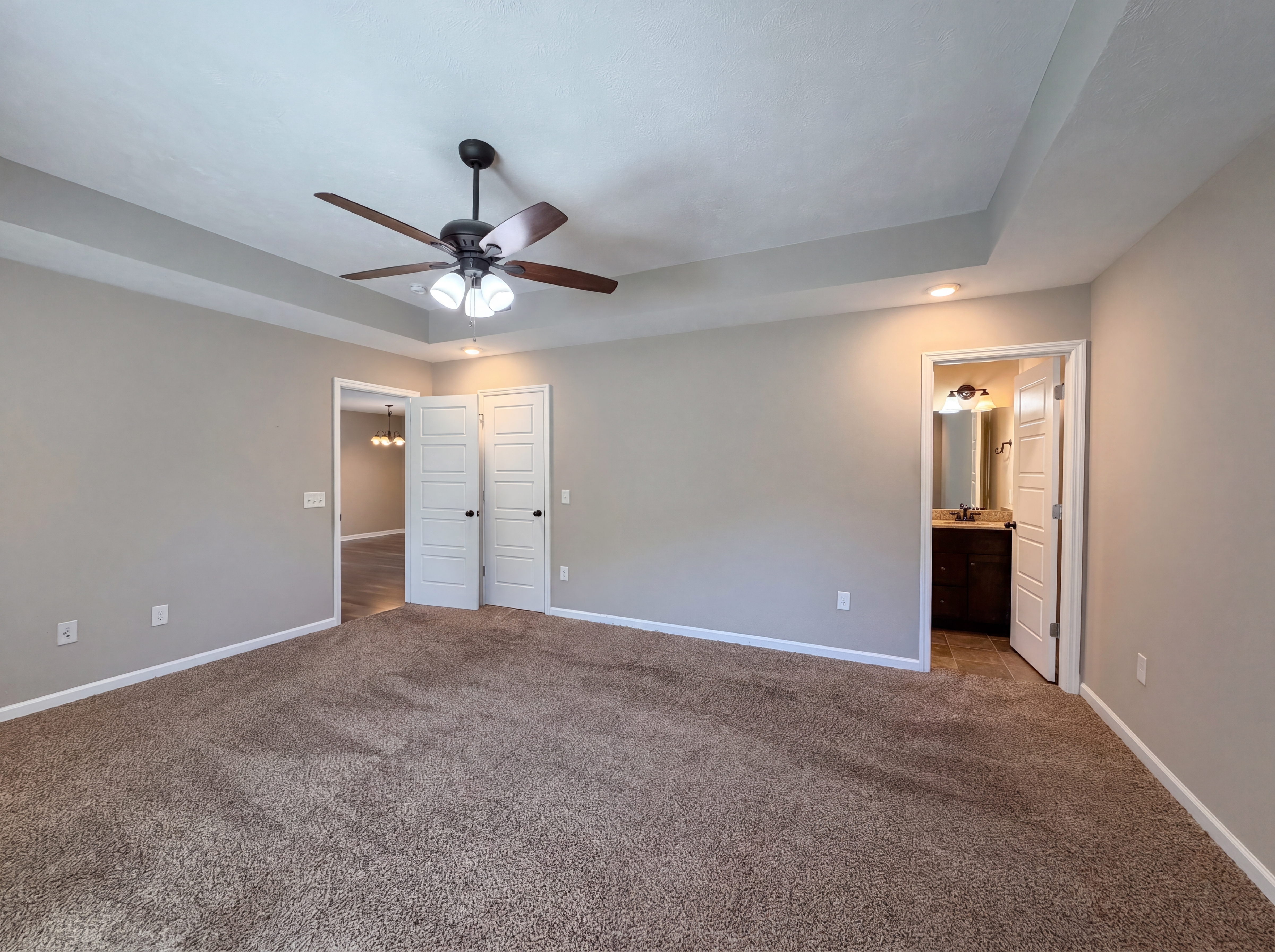 Photo 8 of 23 of 340 Elm Ave, Lewisburg, TN