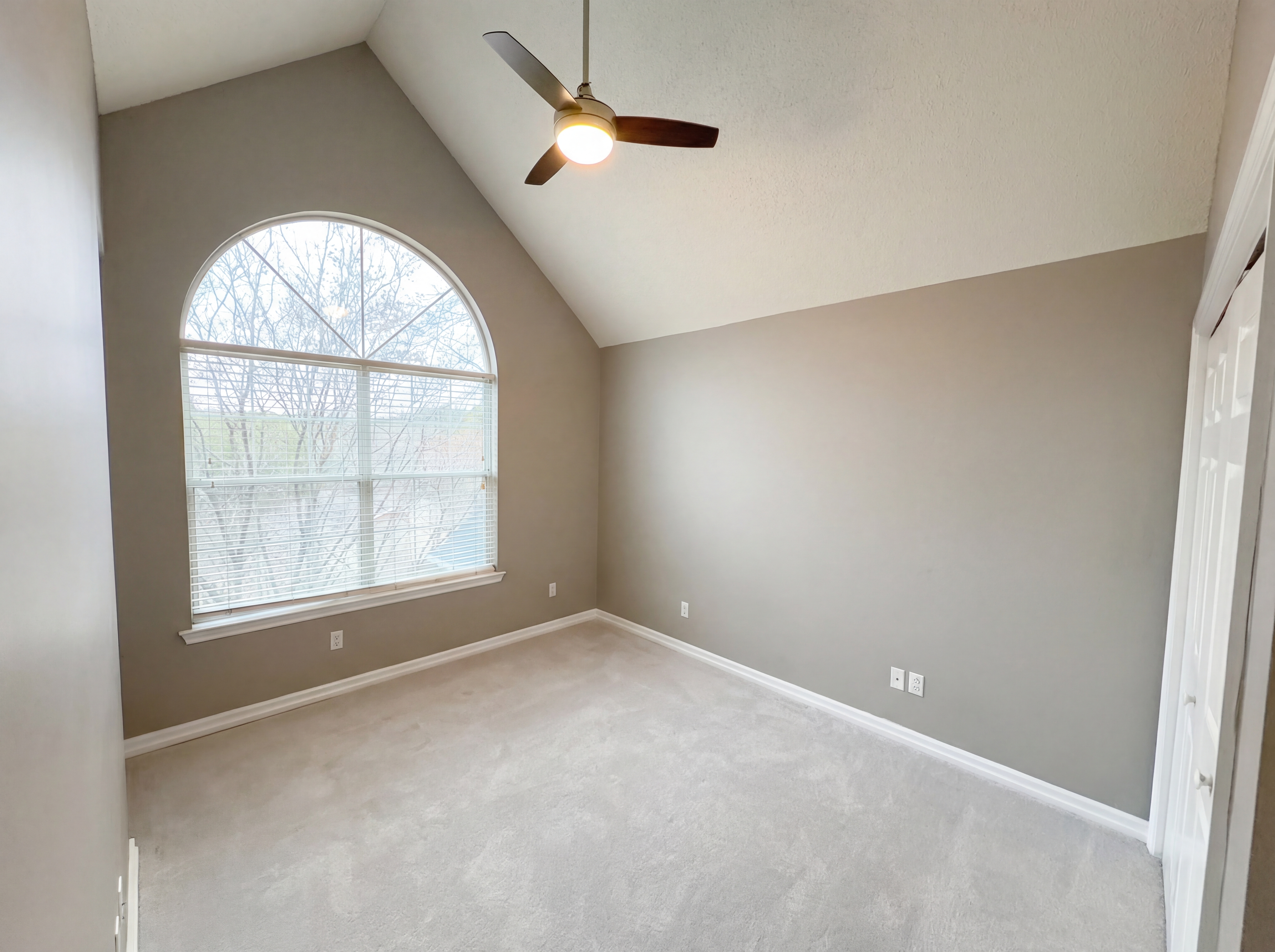 Photo 15 of 36 of 7132 Teaberry Ct, Ooltewah, TN