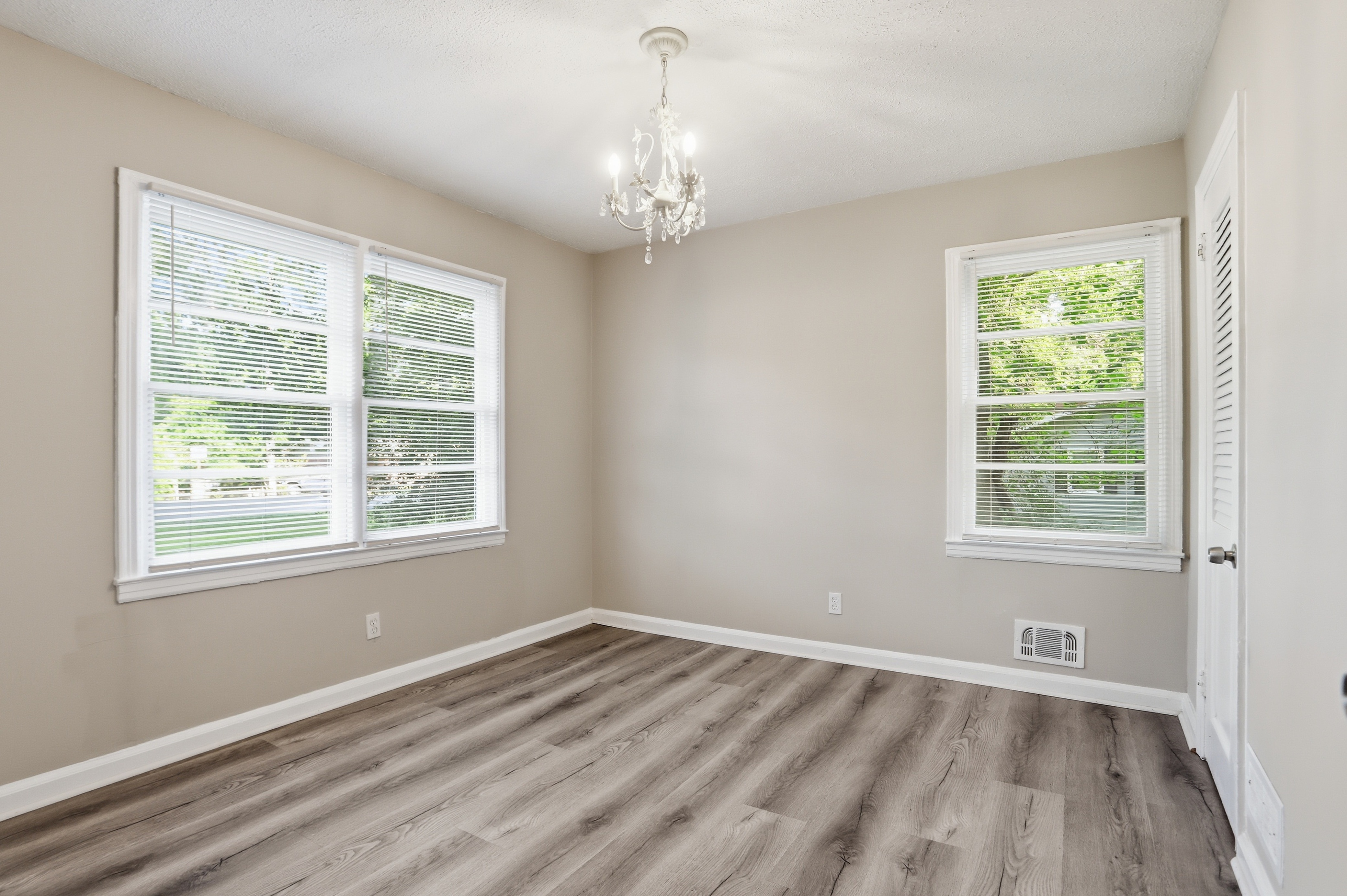 Photo 15 of 22 of 4570 Old Cowan Rd, Acworth, GA