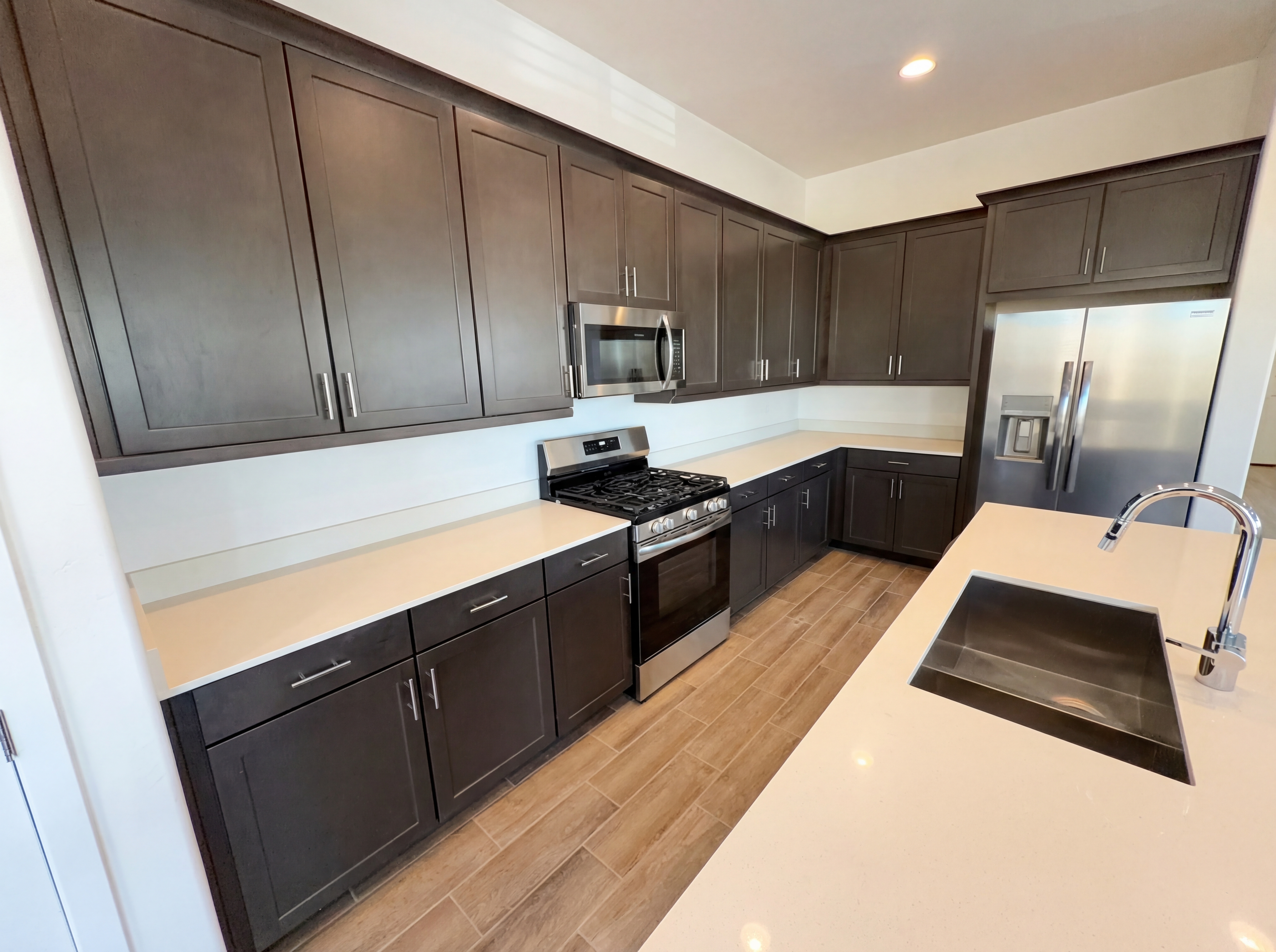Photo 11 of 28 of 17624 W Lupine Ave, Goodyear, AZ