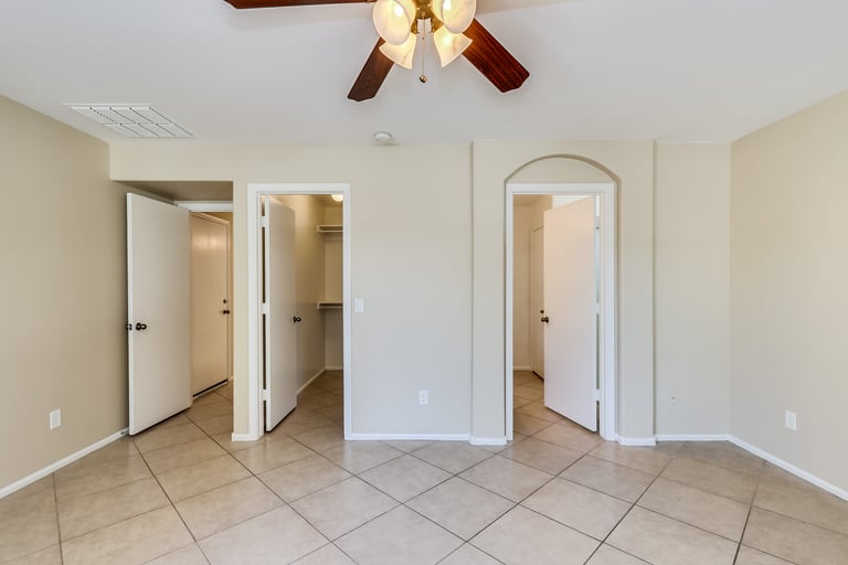 Photo 15 of 28 - 534 E Jeanne Ln, San Tan Valley, AZ 85140