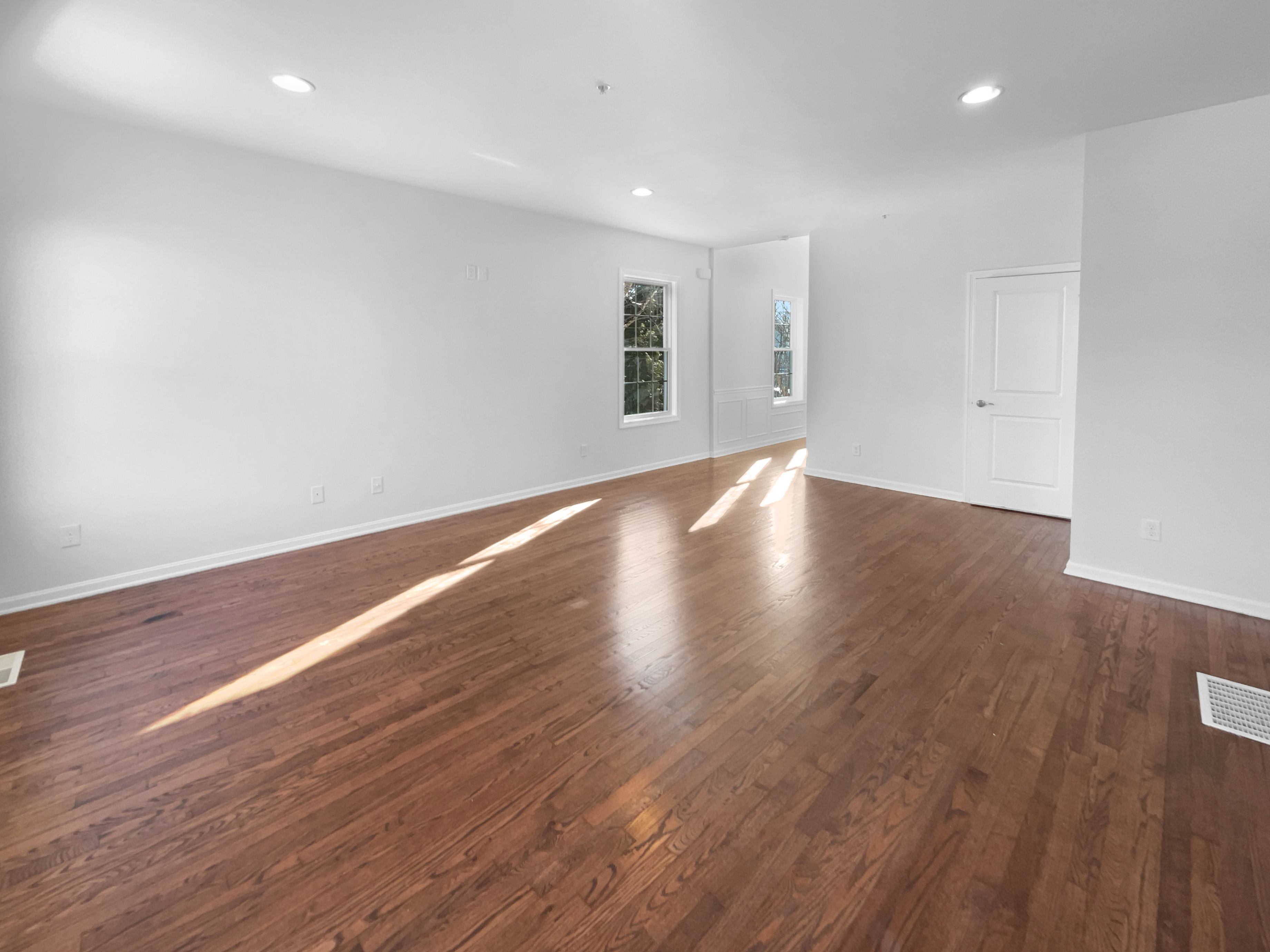 Photo 3 of 28 of 19 Crispwater Way, Hopkinton, MA