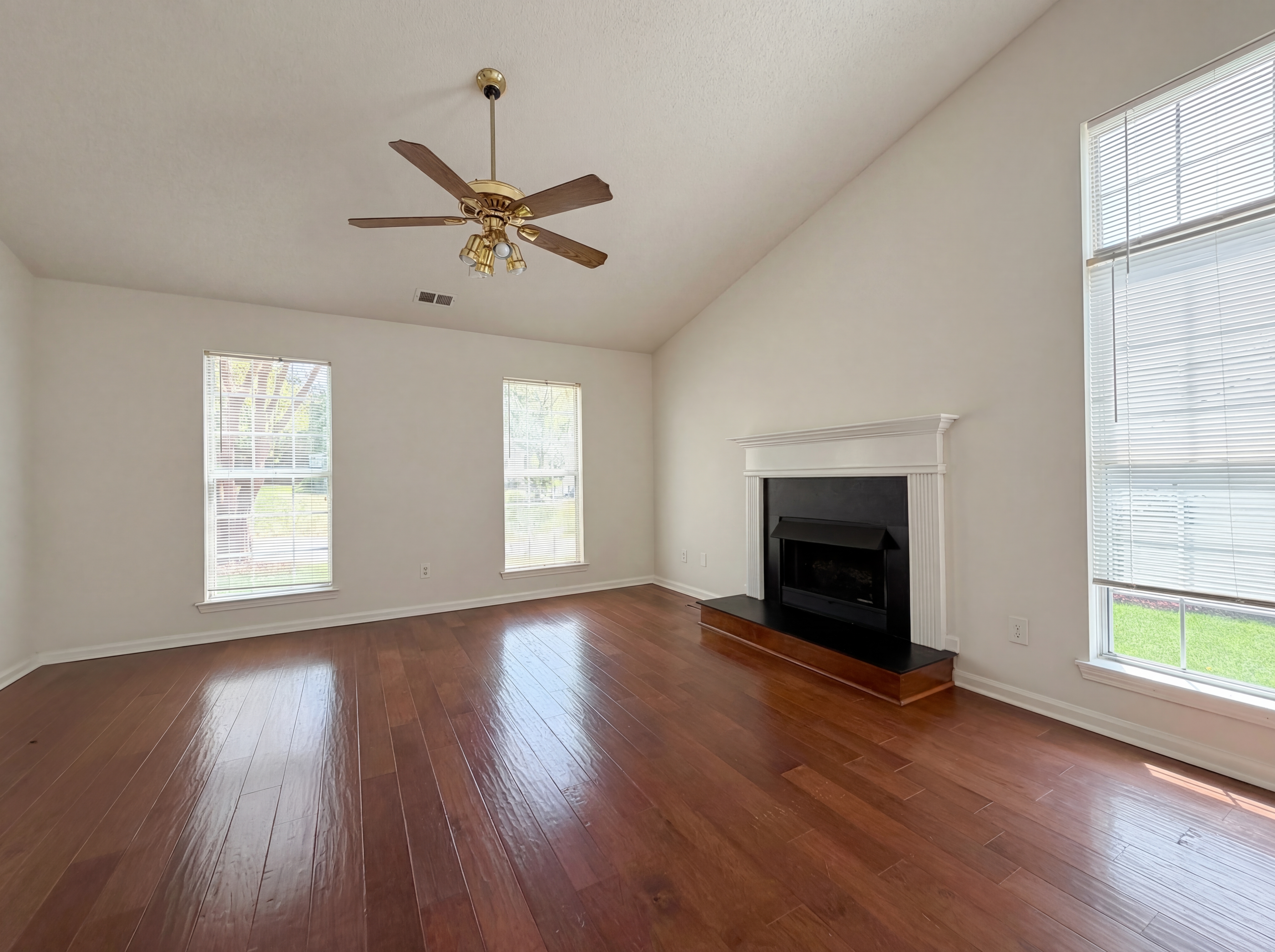 Photo 13 of 16 of 12525 Panthersville Dr, Charlotte, NC