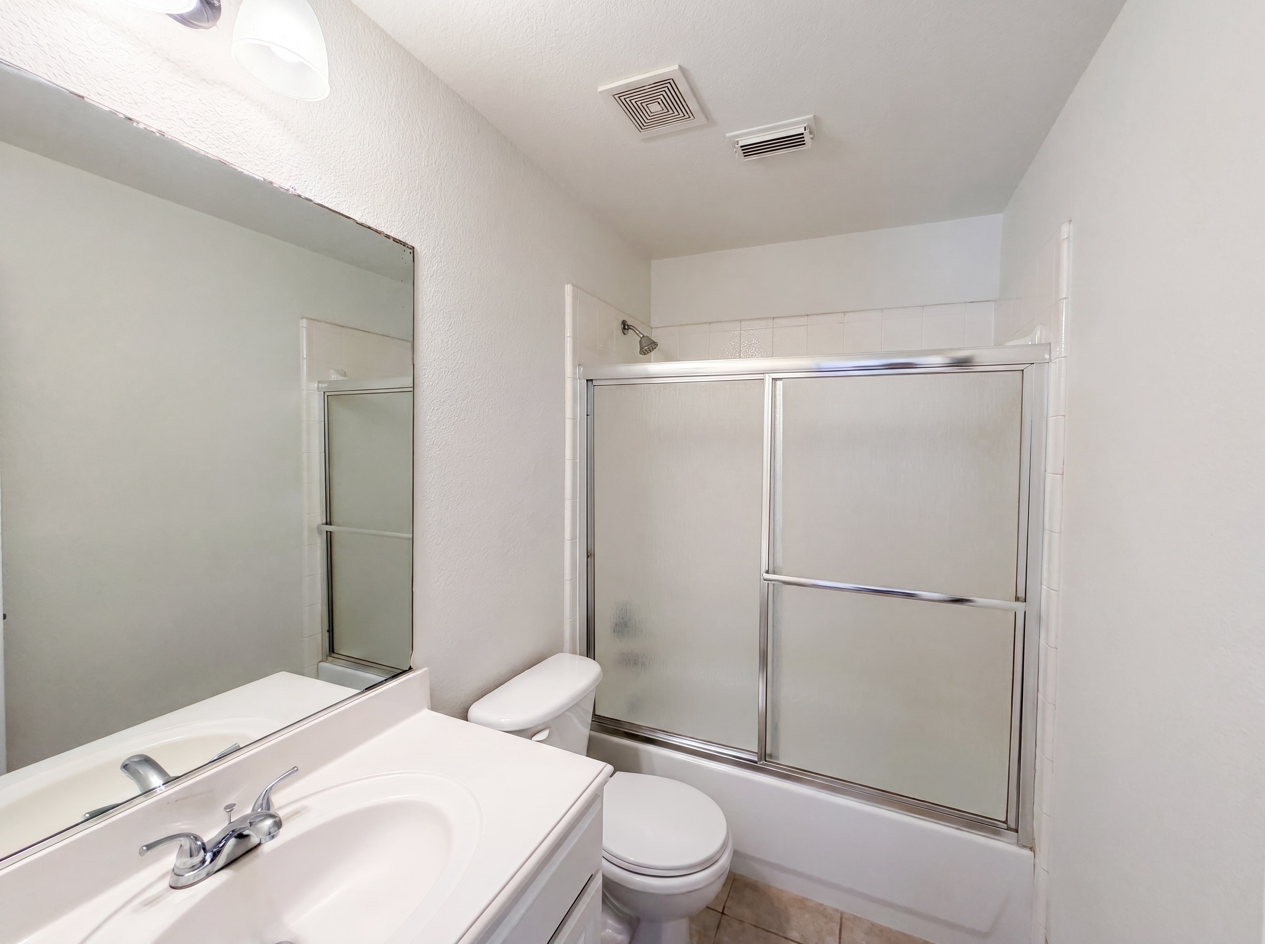 Photo 15 of 22 of 1202 McCormick St, Garland, TX