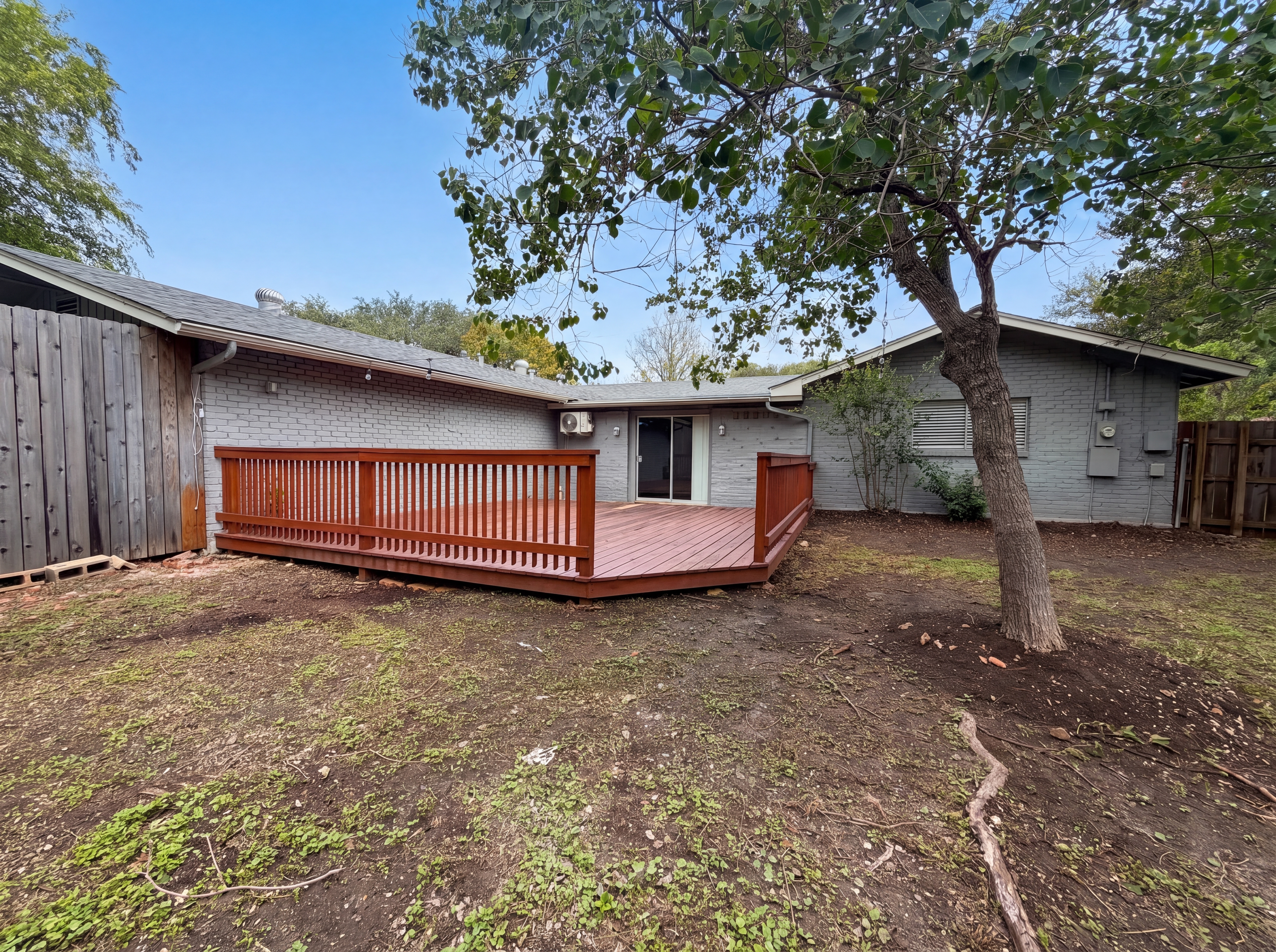 Photo 5 of 16 of 1118 Melissa Dr, San Antonio, TX