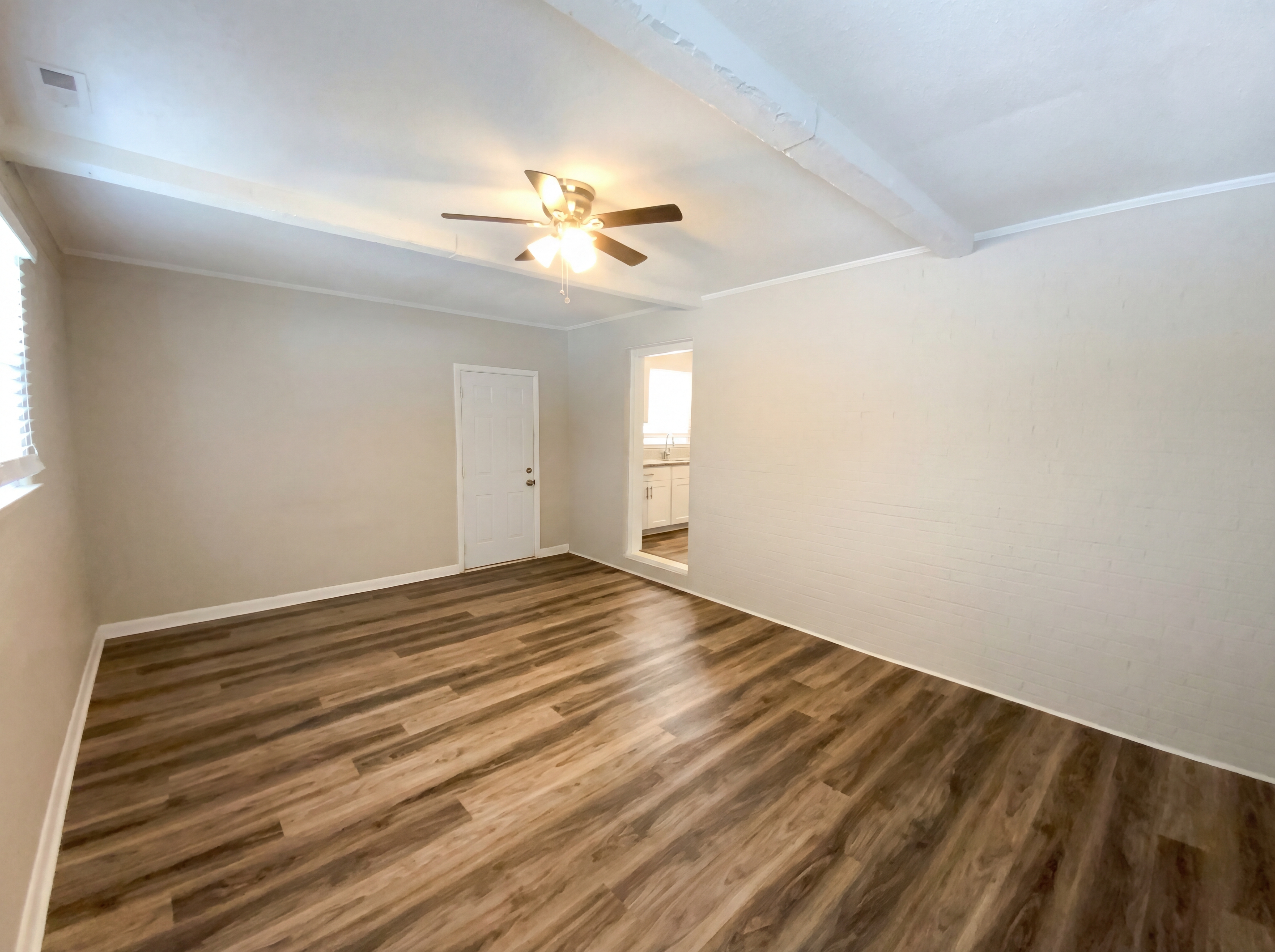 Photo 6 of 21 of 202 Hassellwood Dr, Jamestown, NC