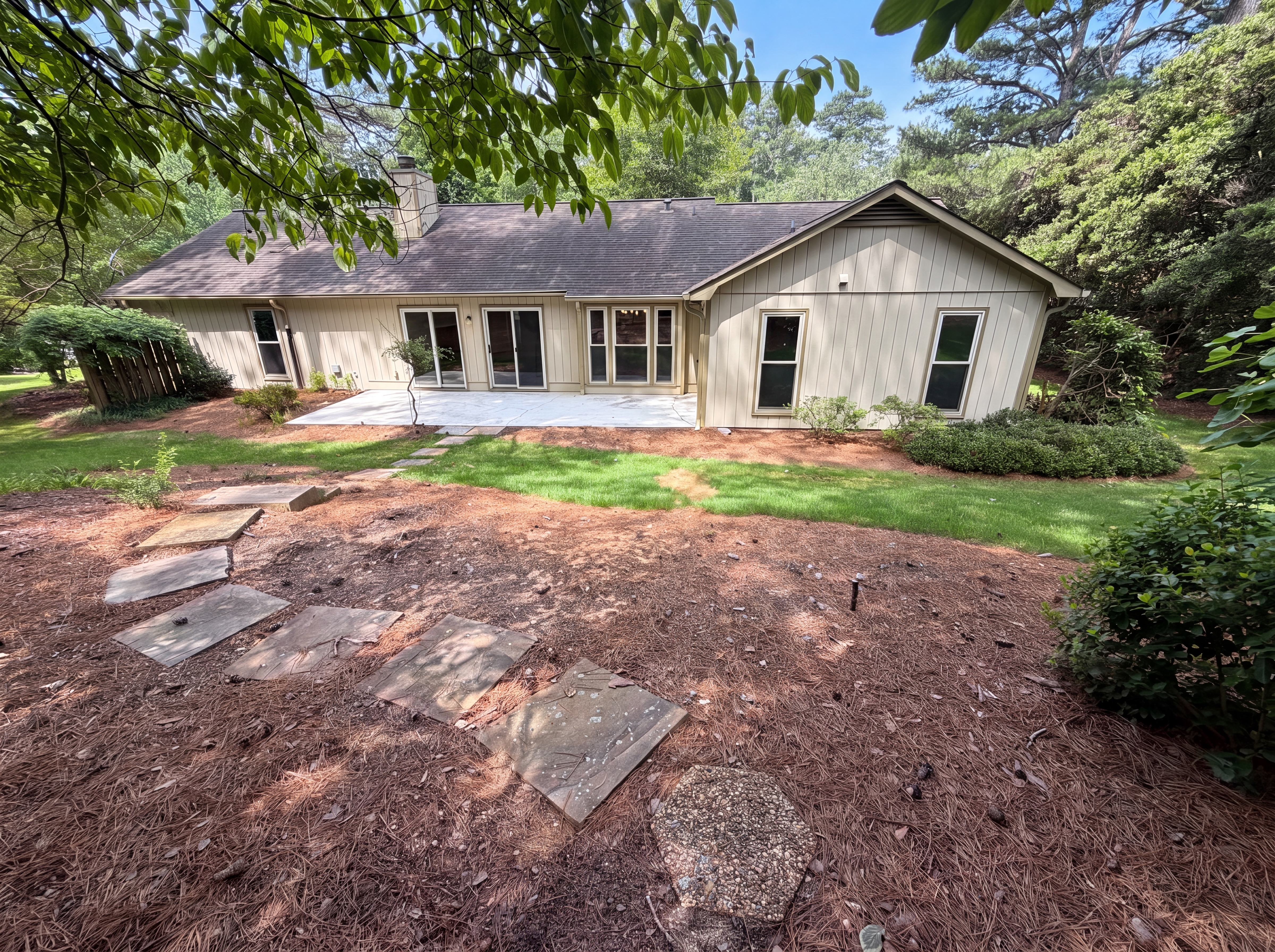 Photo 5 of 29 of 2110 Old Forge Way, Marietta, GA