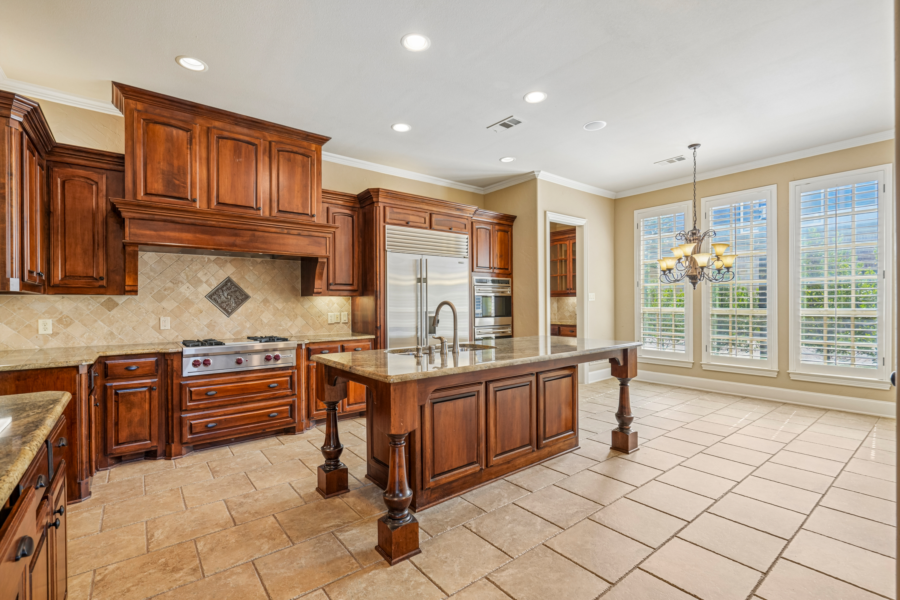 Photo 11 of 56 of 2800 Seven Shields Ln, Lewisville, TX
