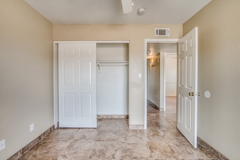 Photo 22 of 33 - 4658 W Aire Libre Ave, Glendale, AZ 85306
