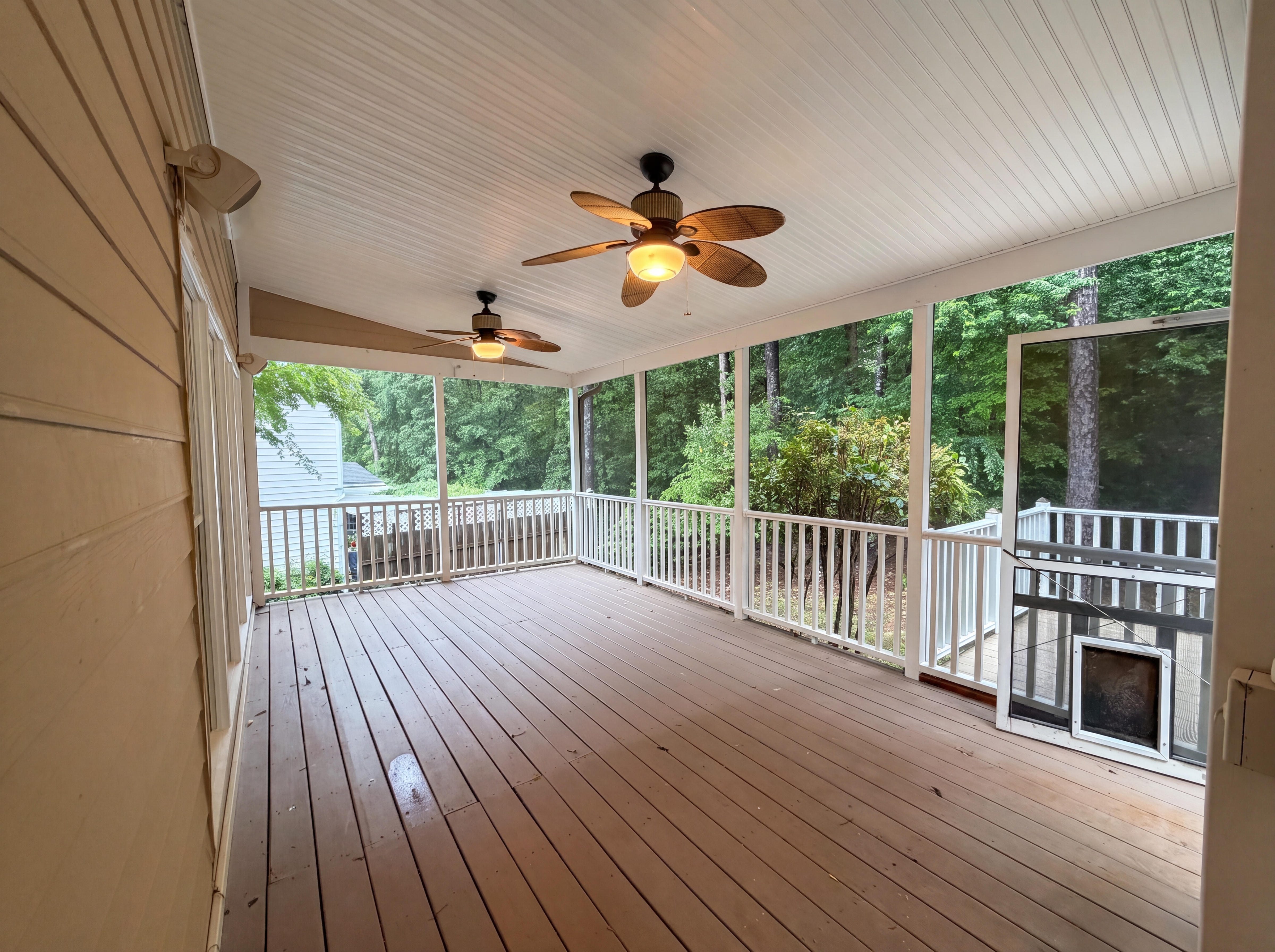 Photo 15 of 18 of 12341 Willingdon Rd, Huntersville, NC