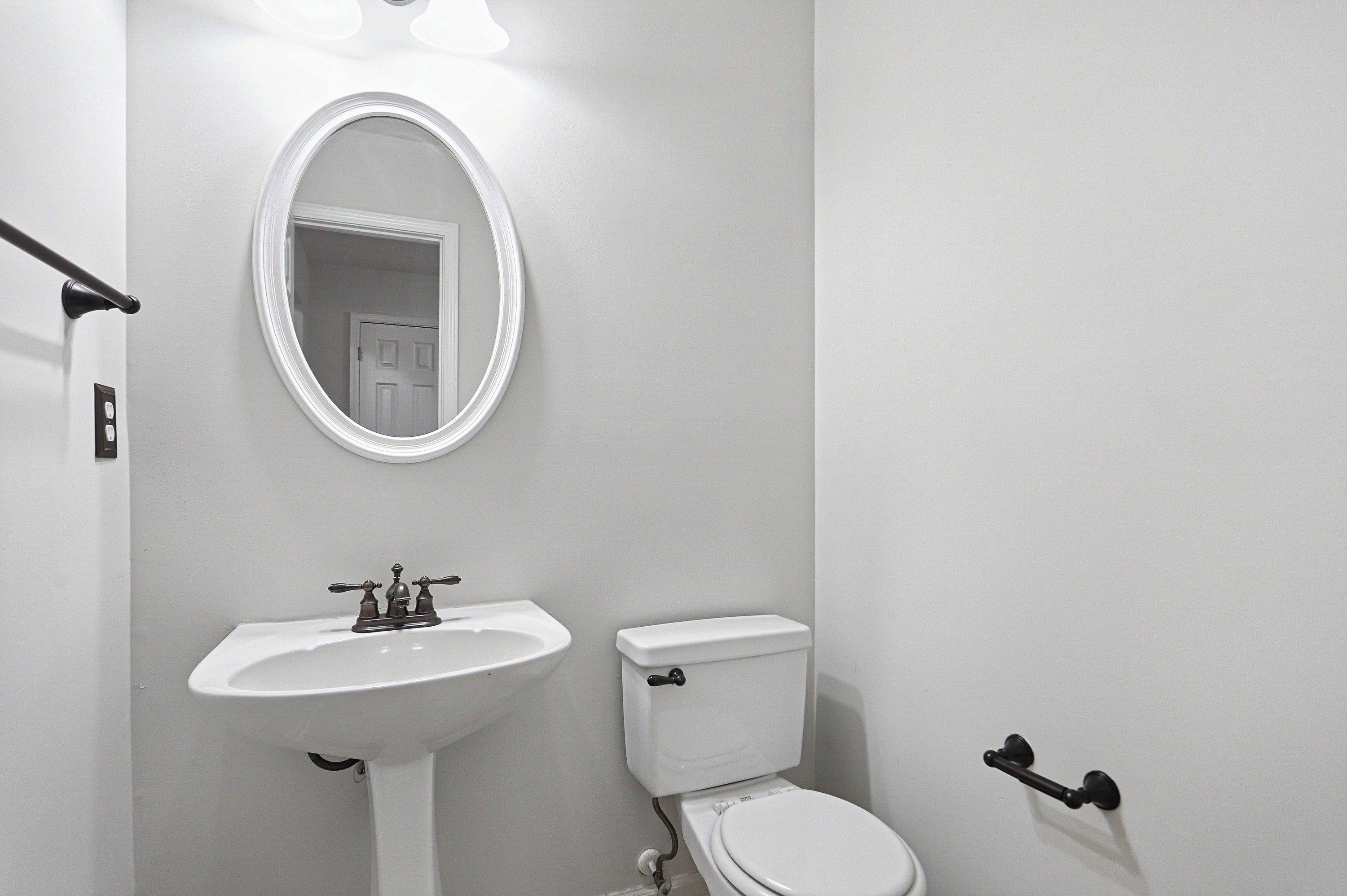Photo 18 of 41 of 5713 Mill View Way, Lithonia, GA
