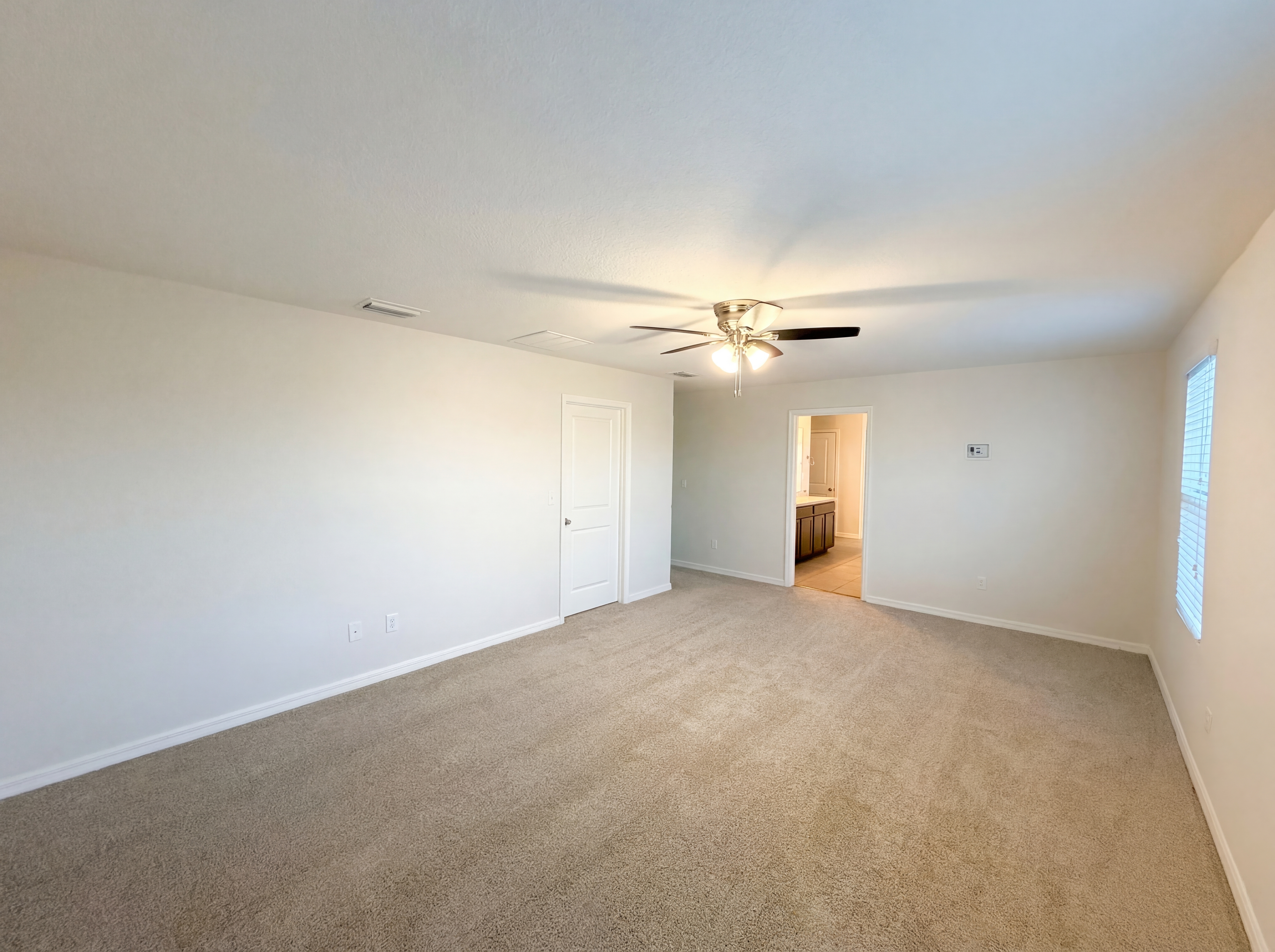 Photo 22 of 34 of 35687 Hillbrook Ave, Zephyrhills, FL