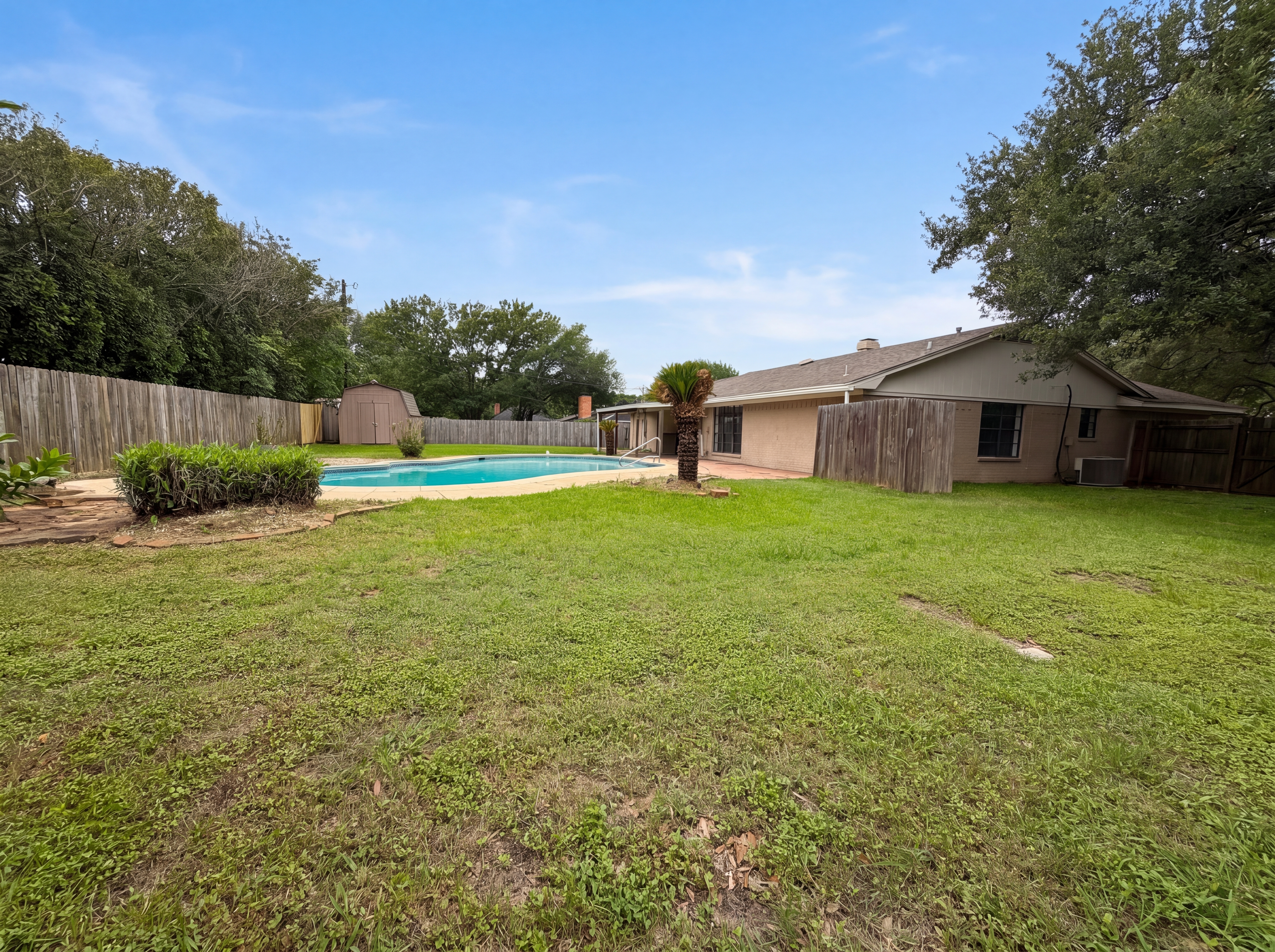 Photo 20 of 21 of 1001 Windy Dr, Brenham, TX