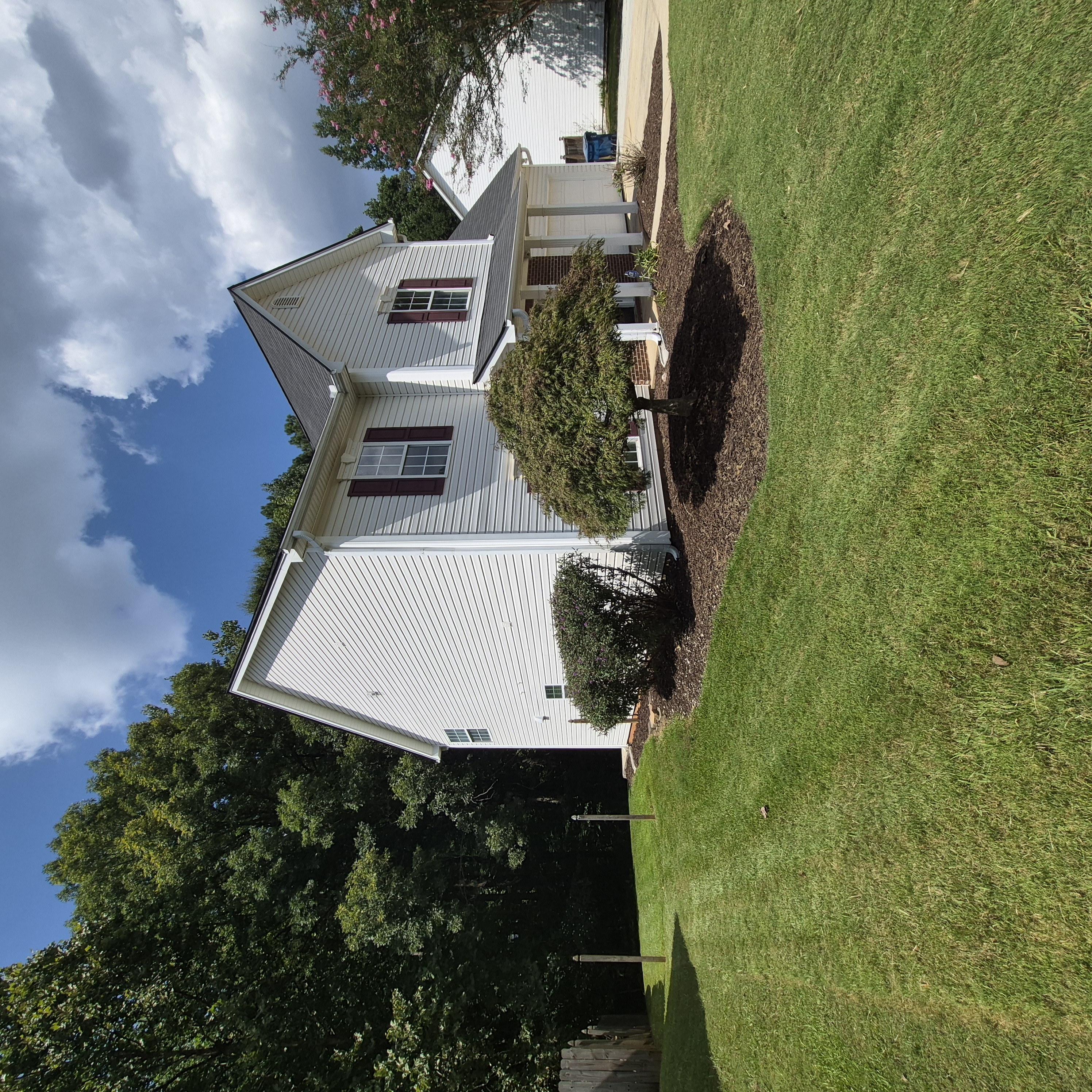 Photo 25 of 34 of 709 Sunny Field Ln, Lawrenceville, GA