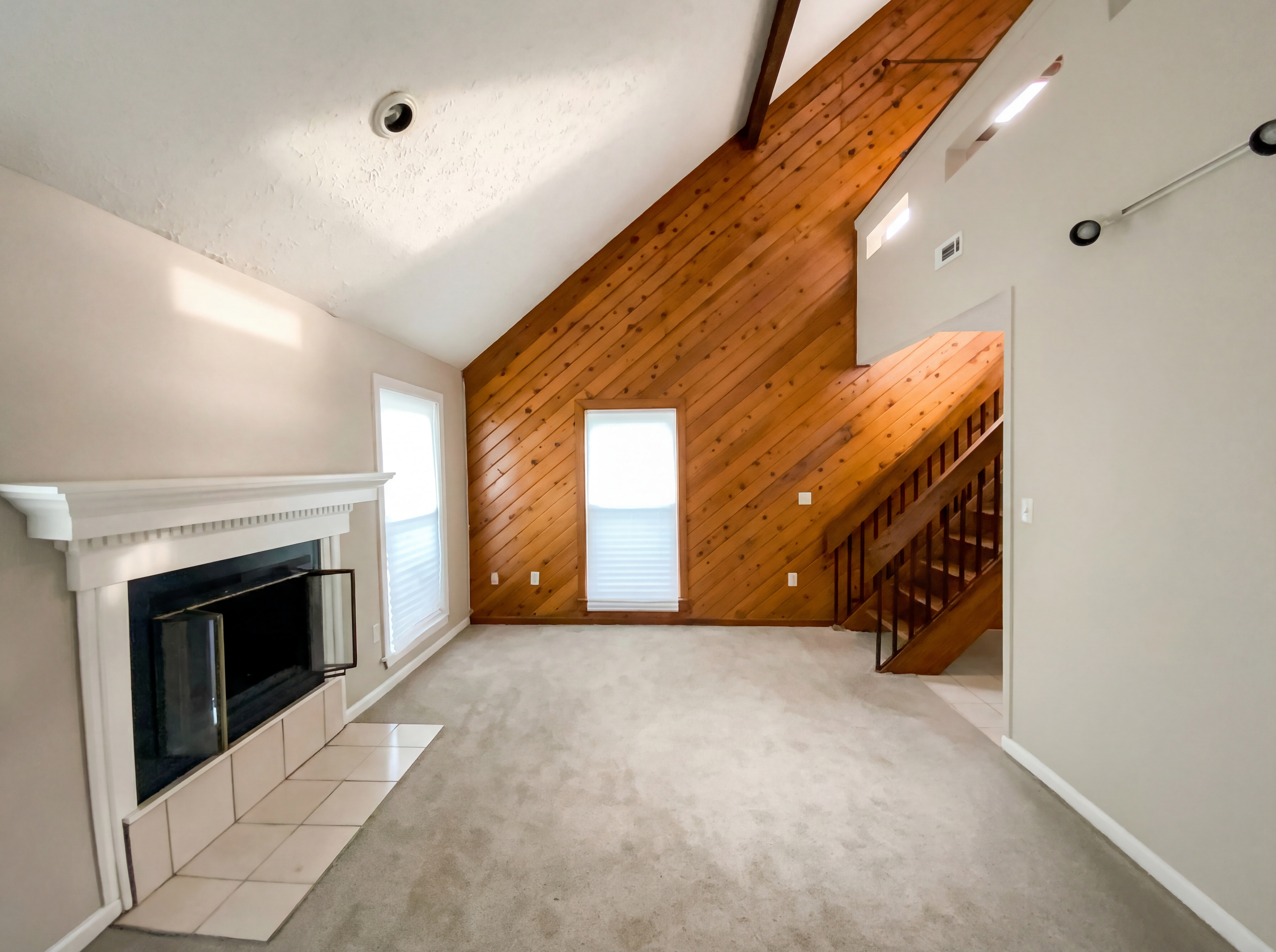 Photo 9 of 27 of 1221 Dalraida Rd, Montgomery, AL