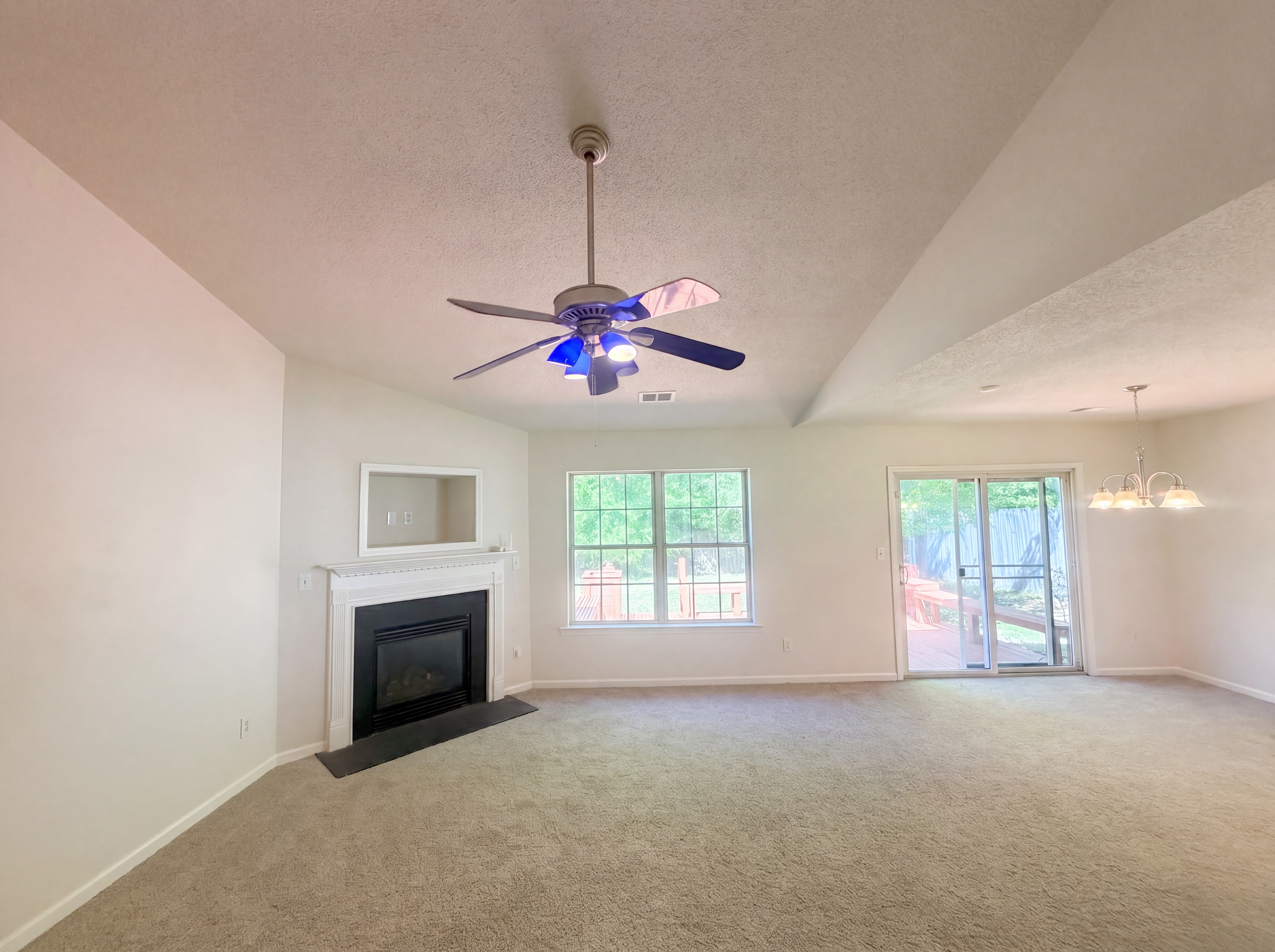 Photo 3 of 21 of 4234 Nestleway Ct, Greensboro, NC