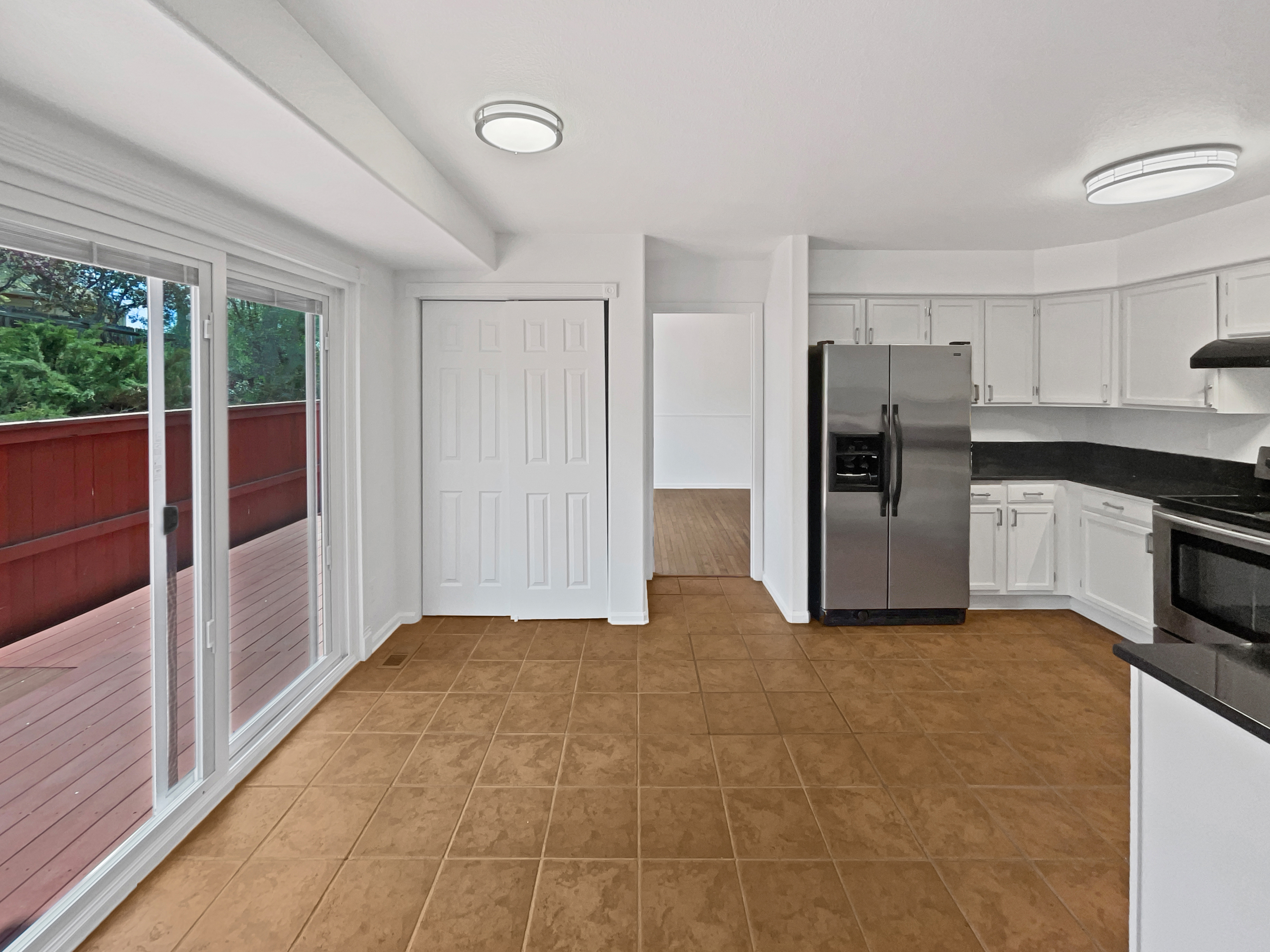 Photo 10 of 21 of 9115 W Hinsdale Pl, Littleton, CO