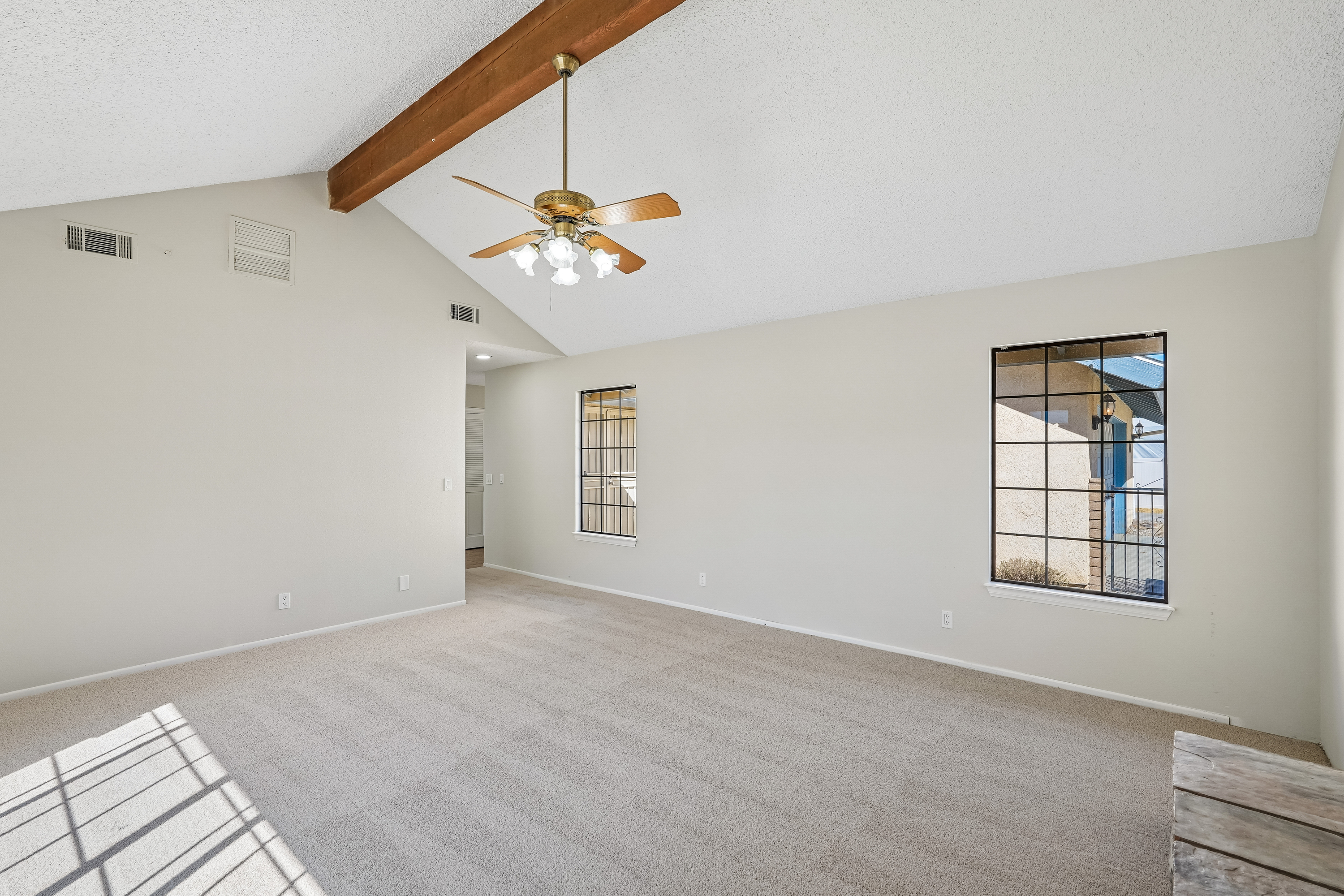 Photo 41 of 74 of 15852 Mandan Rd, Apple Valley, CA